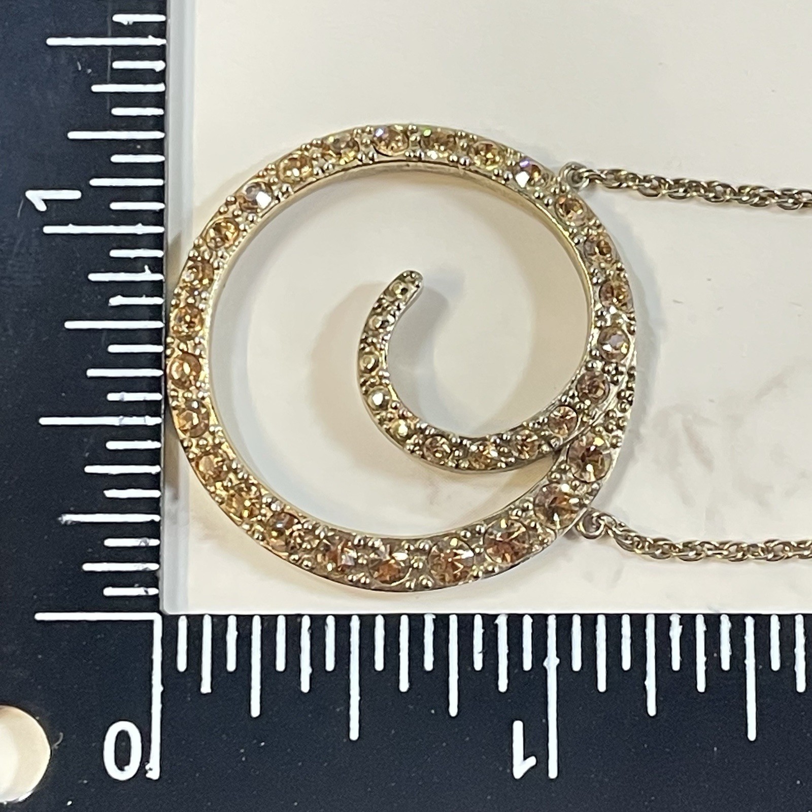 Vintage Monet Gold Tone Topaz Rhinestone Swirl Circle Pendant Necklace Chain 16″