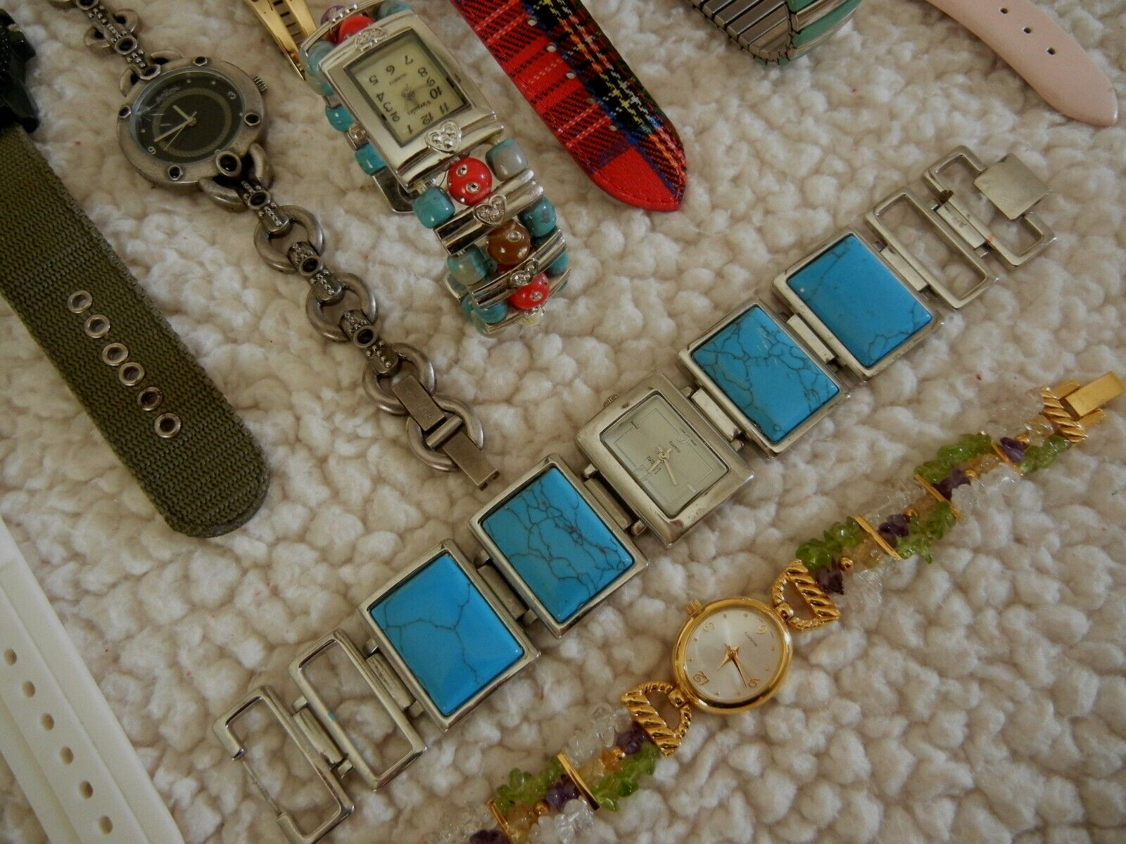 WATCHES Large Lot of New and Nearly New All Running!!! Great Everyday Wear!