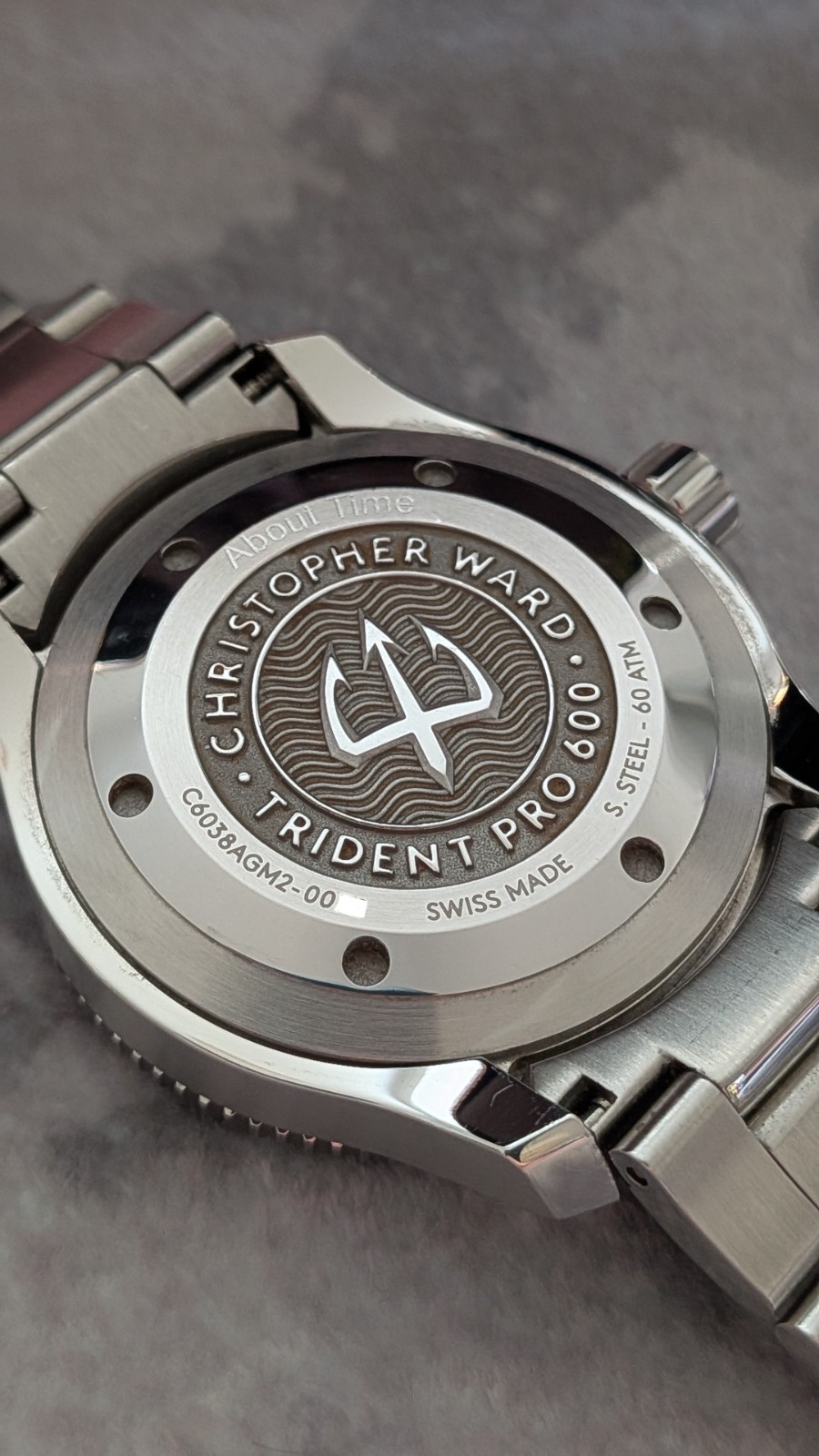 Christopher Ward C60 Trident Pro 600 GMT_Automatic_38mm_Red Bezel_Box and Papers