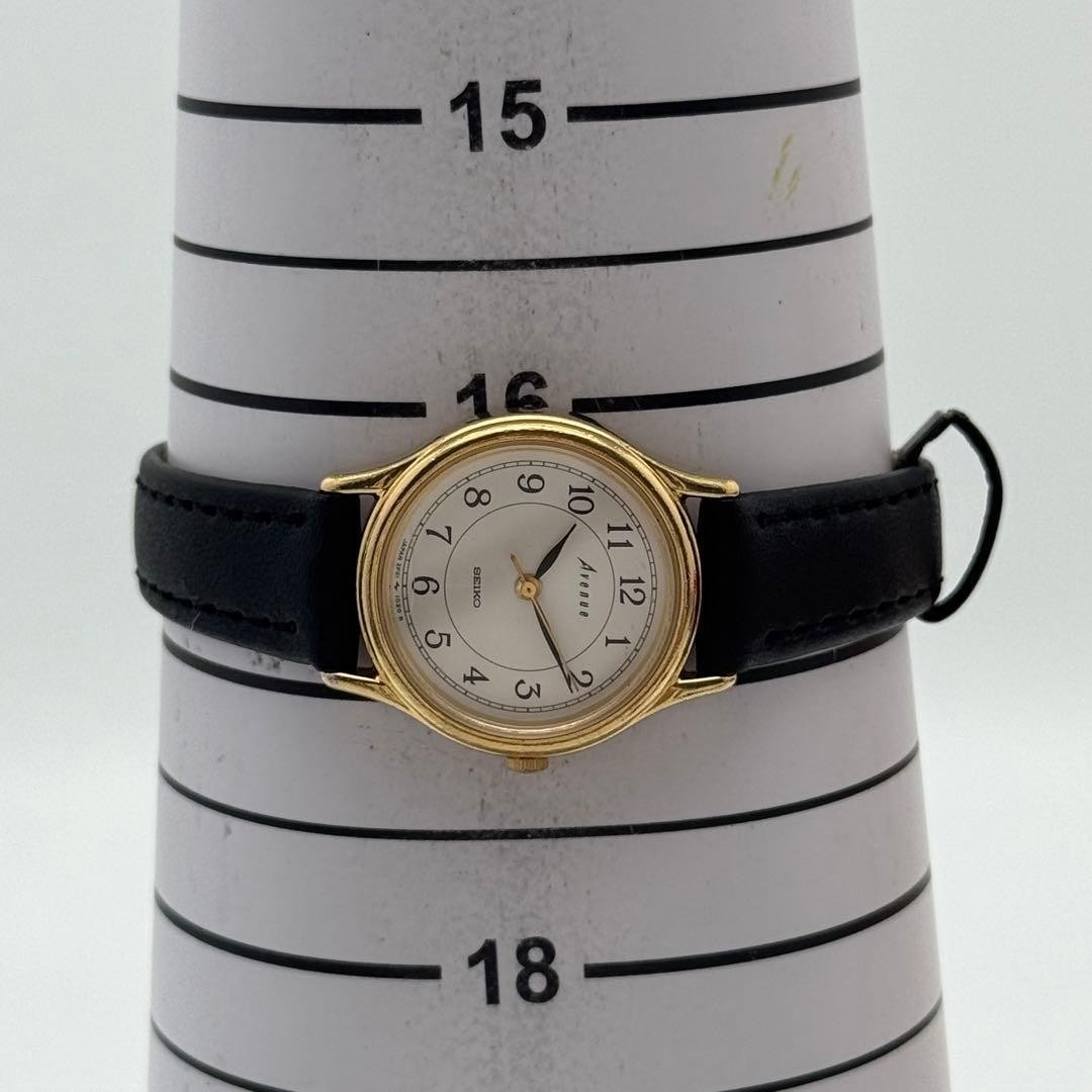 SEIKO New Battery Excellent Condition Watch 2P21 0290 Avenue Working Item