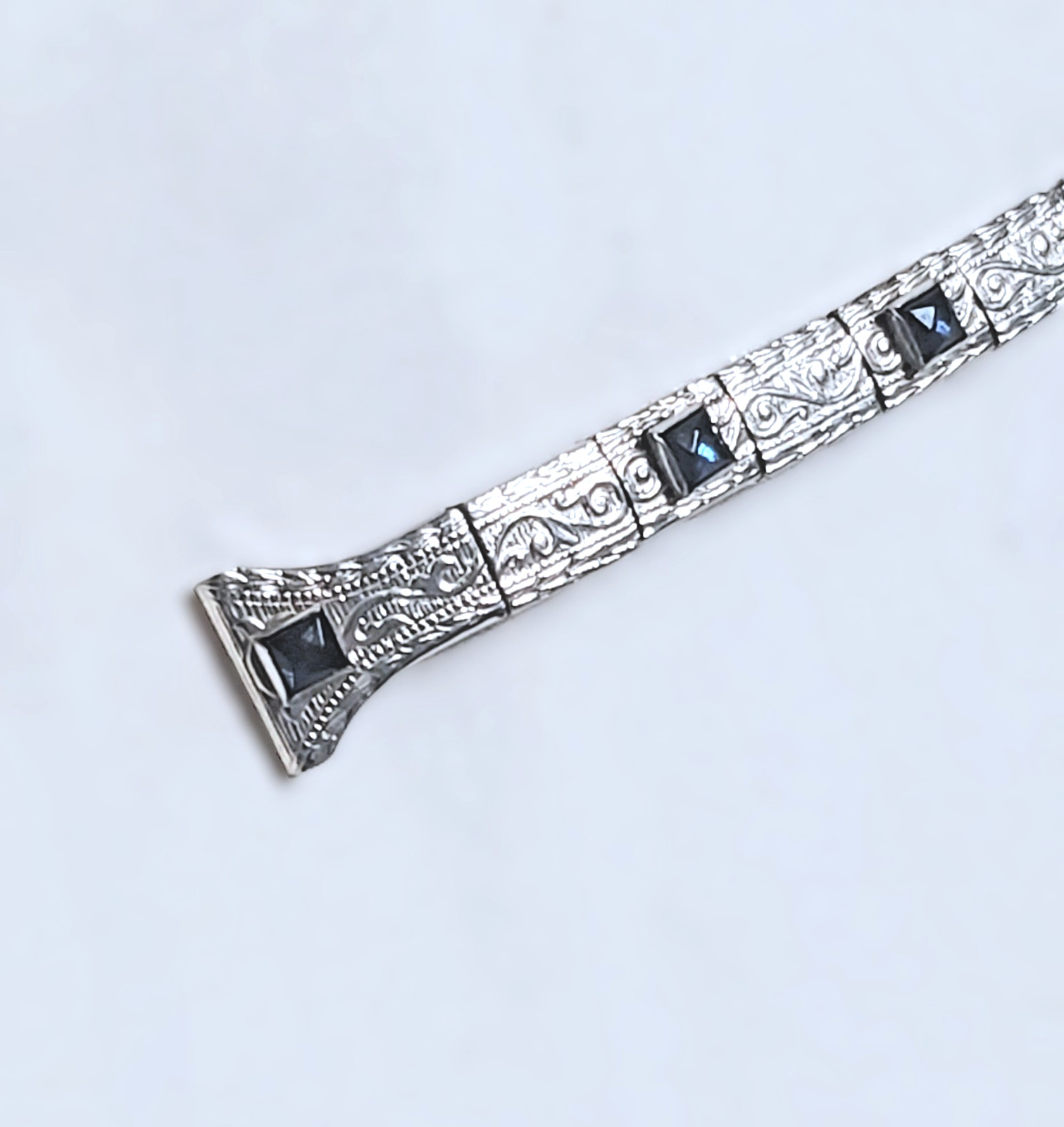 LADIES WATCH BAND -LUSTERN WRISTACRAT-SAPPIRE BLUE STONES & WHITE 12K GF – 1920s