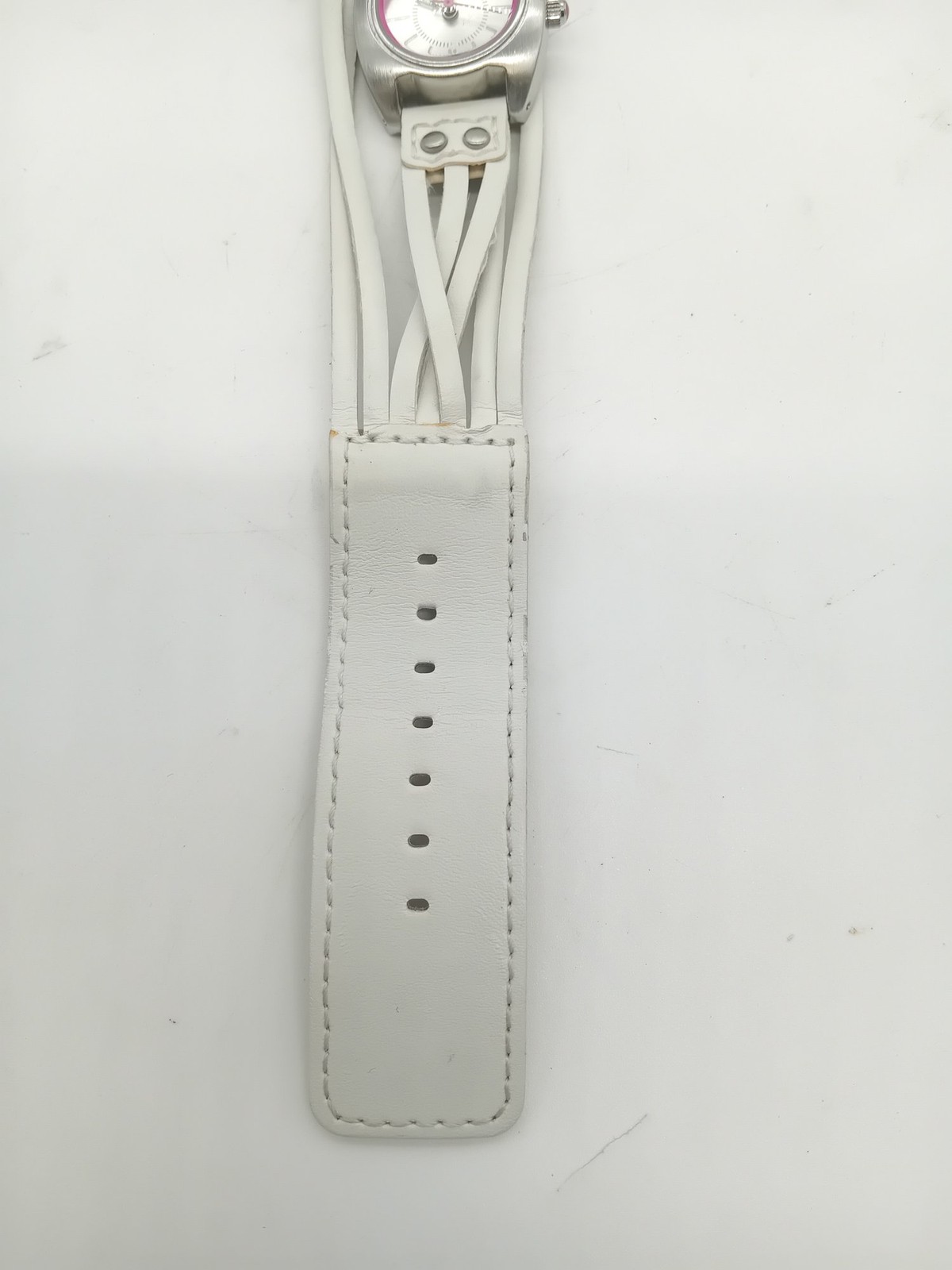 KAHUNA Women’s White Pink Dial Multi-Strap Wristwatch Pre-Loved