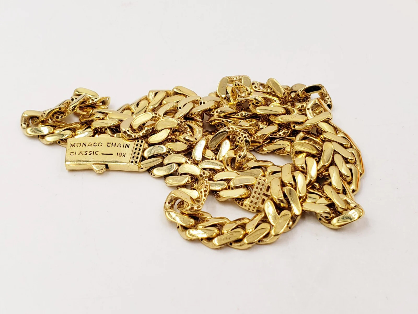 10KT Yellow Gold Curb Hollow textured Chain 20.5 inches x (W) 6.88mm Box Clasp