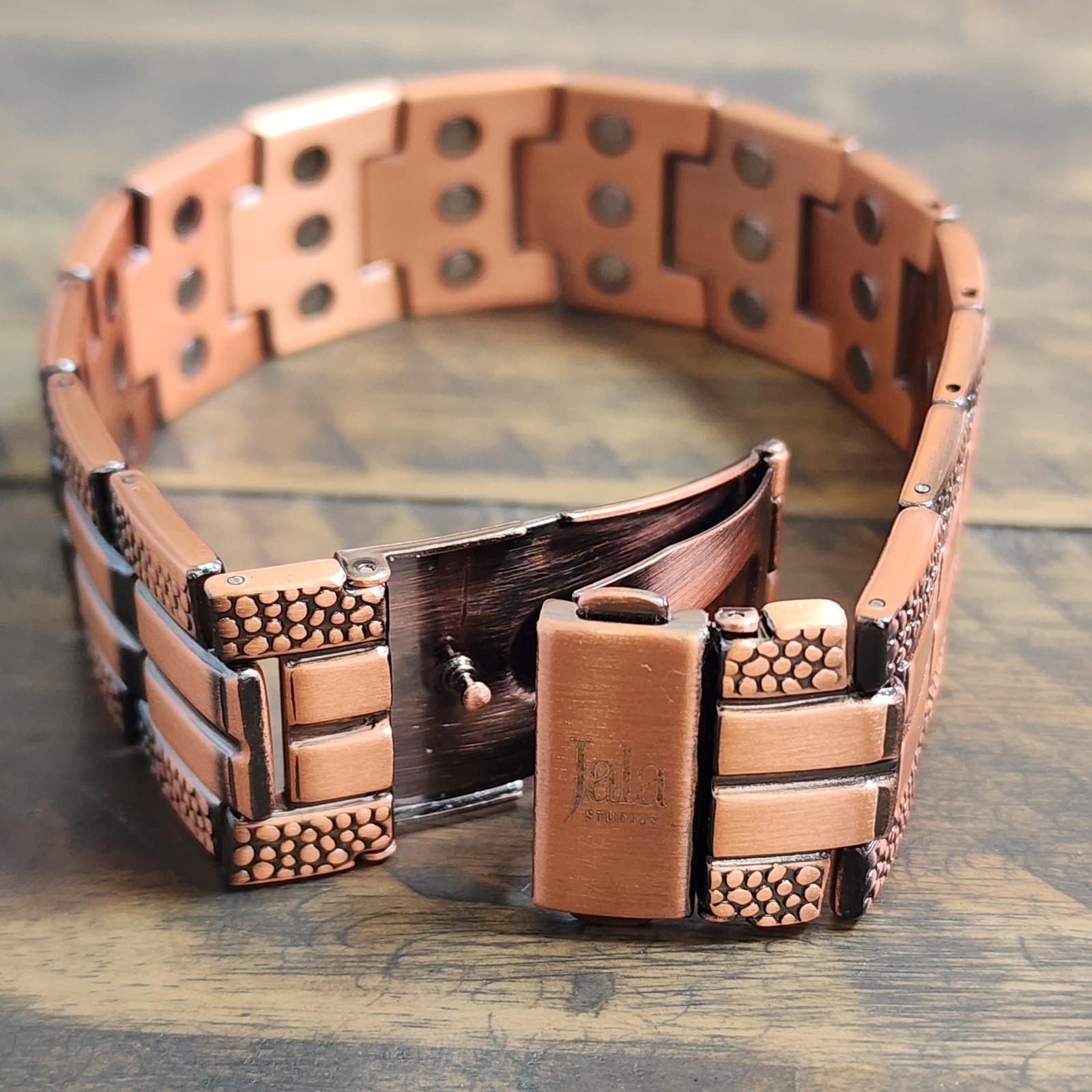 Pure Copper Magnetic Bracelet 42 Magnets 22.5 mm Wide Adjustable Butterfly Clas
