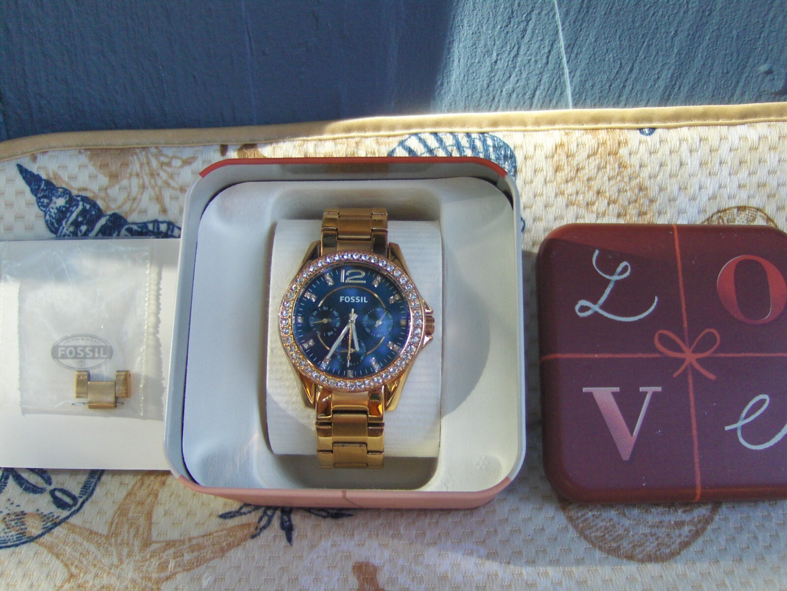 FOSSIL RILEY ES 3341 ROSE GOLD NAVY FACE SWAROVSKI CRYSTAL DIAL & BEZEL STONES