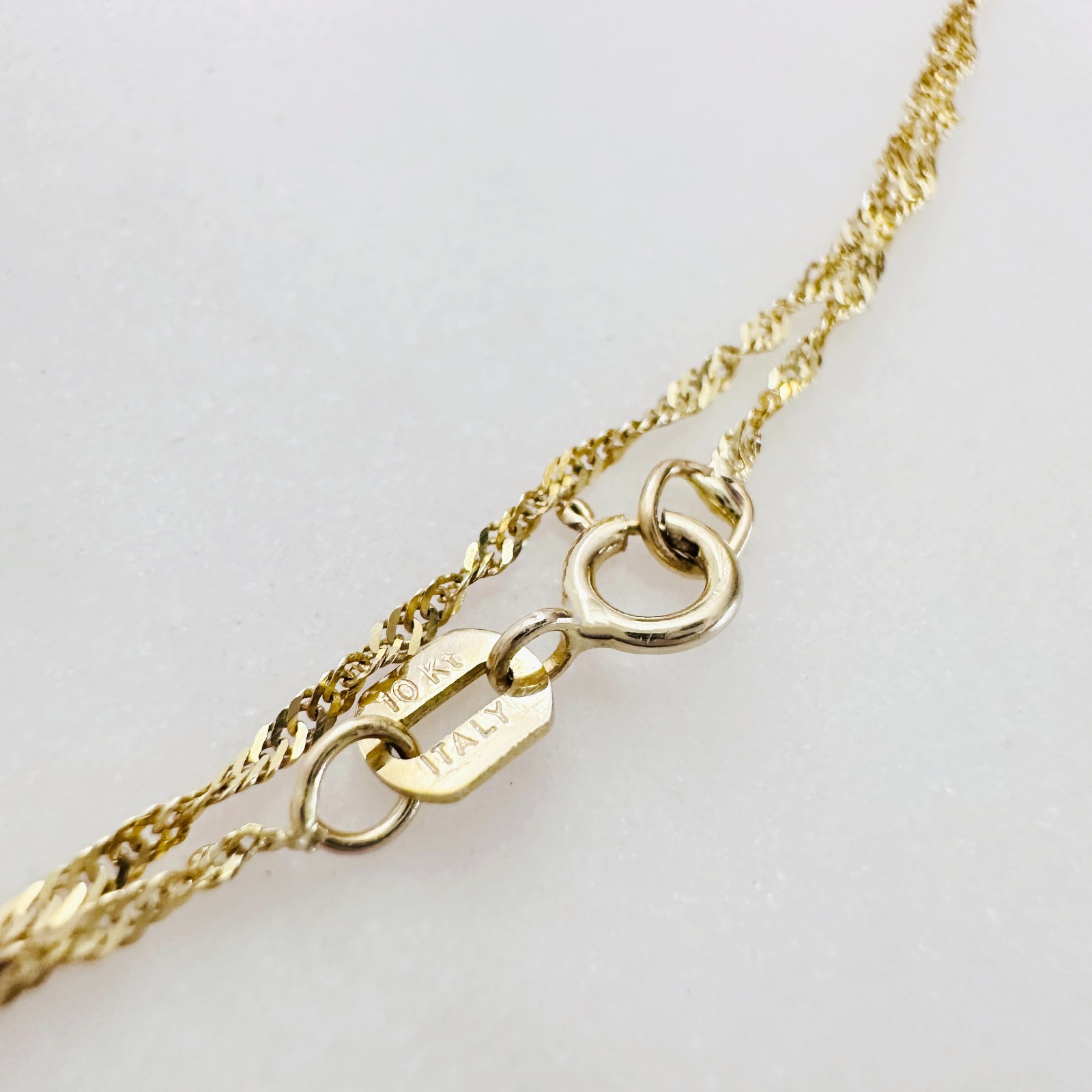 Solid 10K Yellow Gold Italian Singapore Link Chain Necklace, 1mm, 17 7/8″