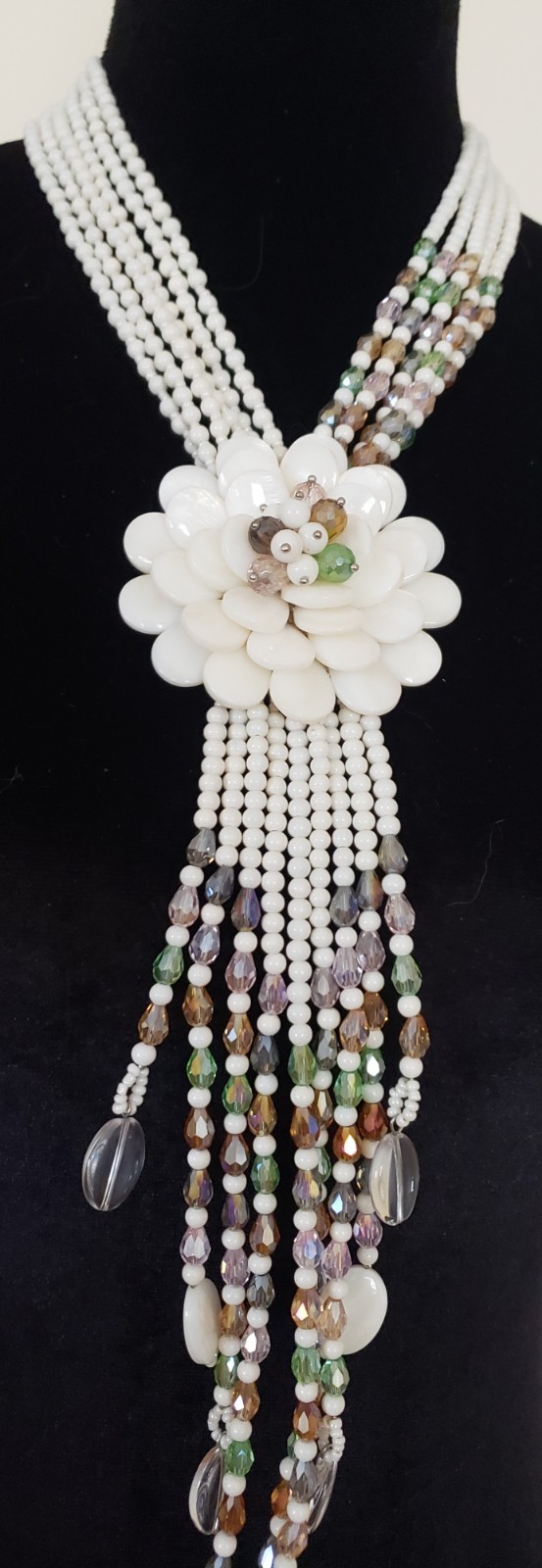 Joan Rivers RETIRED “Starlet Style” Lariat Necklace In White