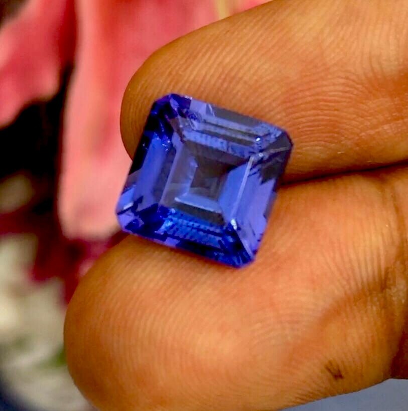 10.8mm Gorgeous 100% Natural AAA Tanzanite Loose Gemstone 6.73ct
