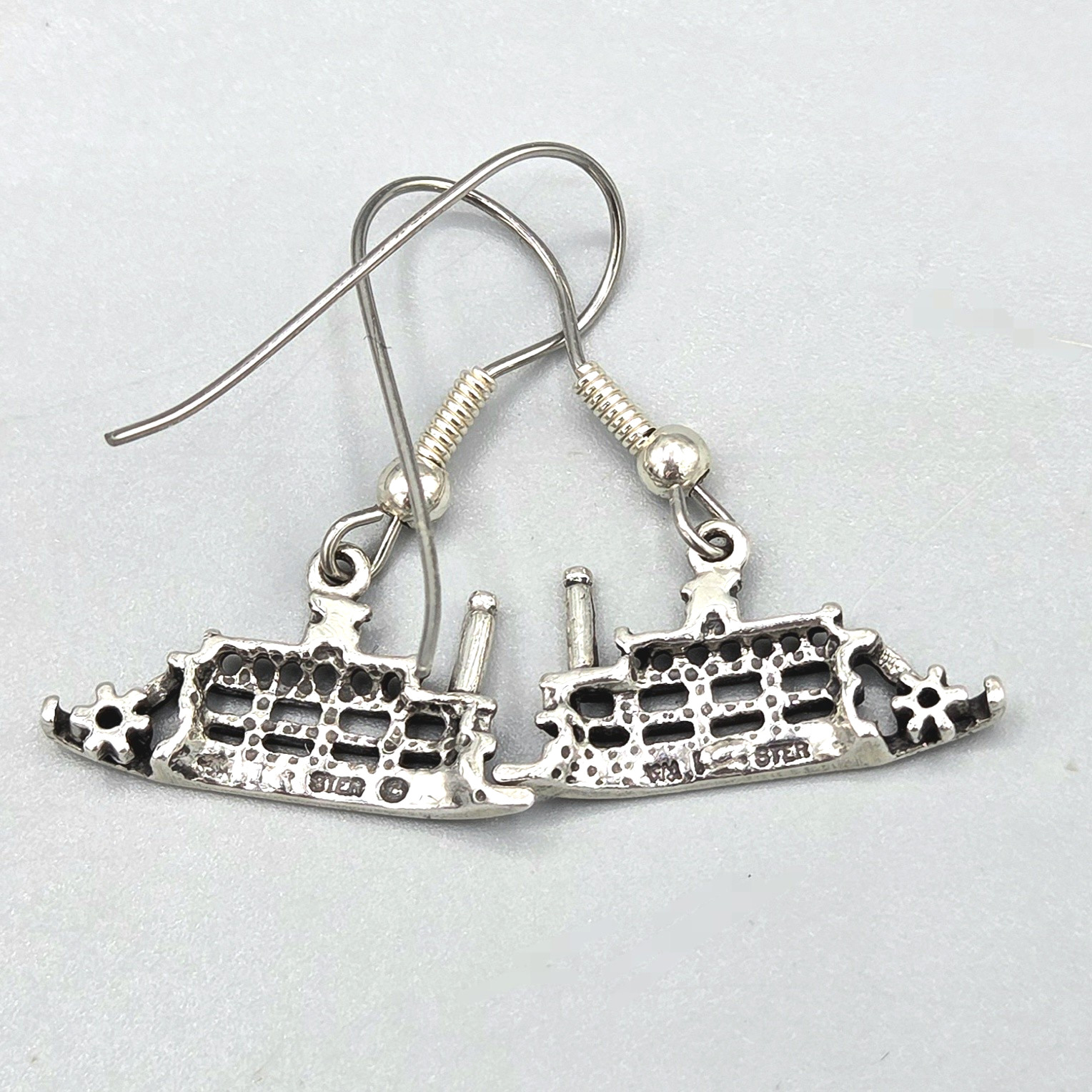 Wheeler Manufacturing WM CO Sterling Silver Riverboat Dangle Hook Earrings