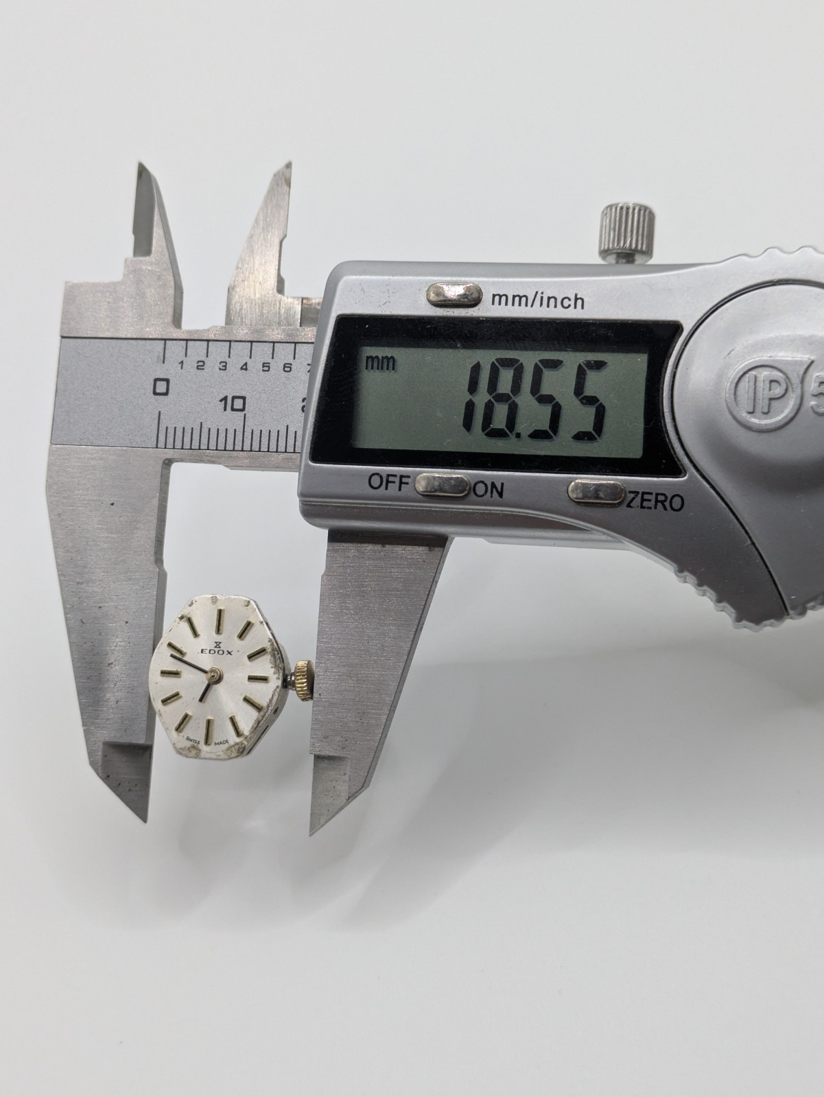 FHF ST 69-21 Edox Manual Wind Watch Movement Dial 17 Jewels Swiss 18.6mm