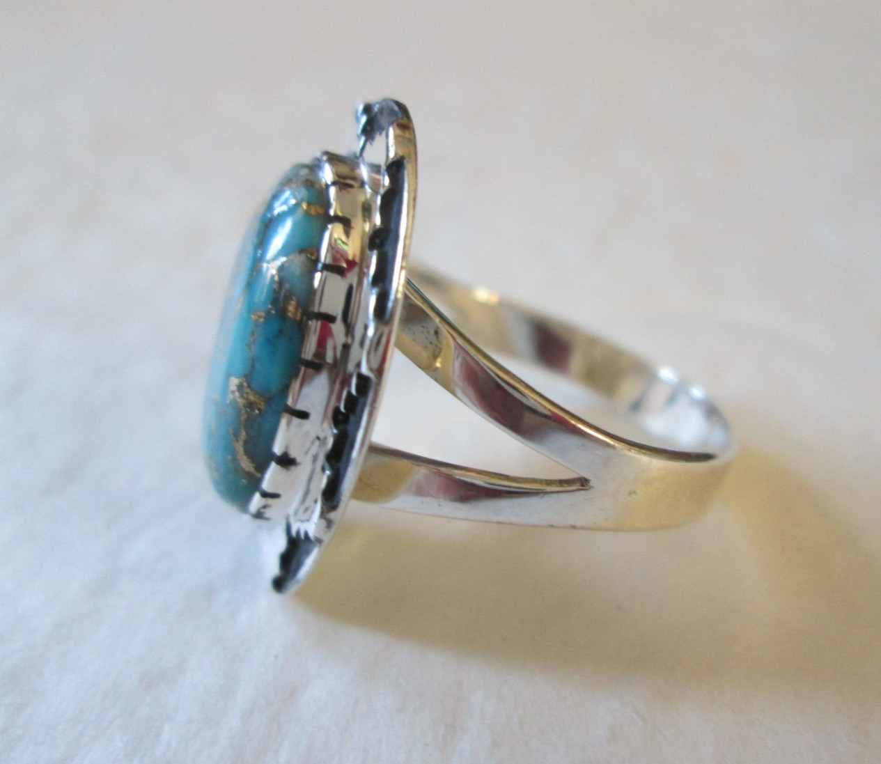 Santa Fe Style Mojave Turquoise Sterling Silver Ring (Sz 11) 10.00 cts.