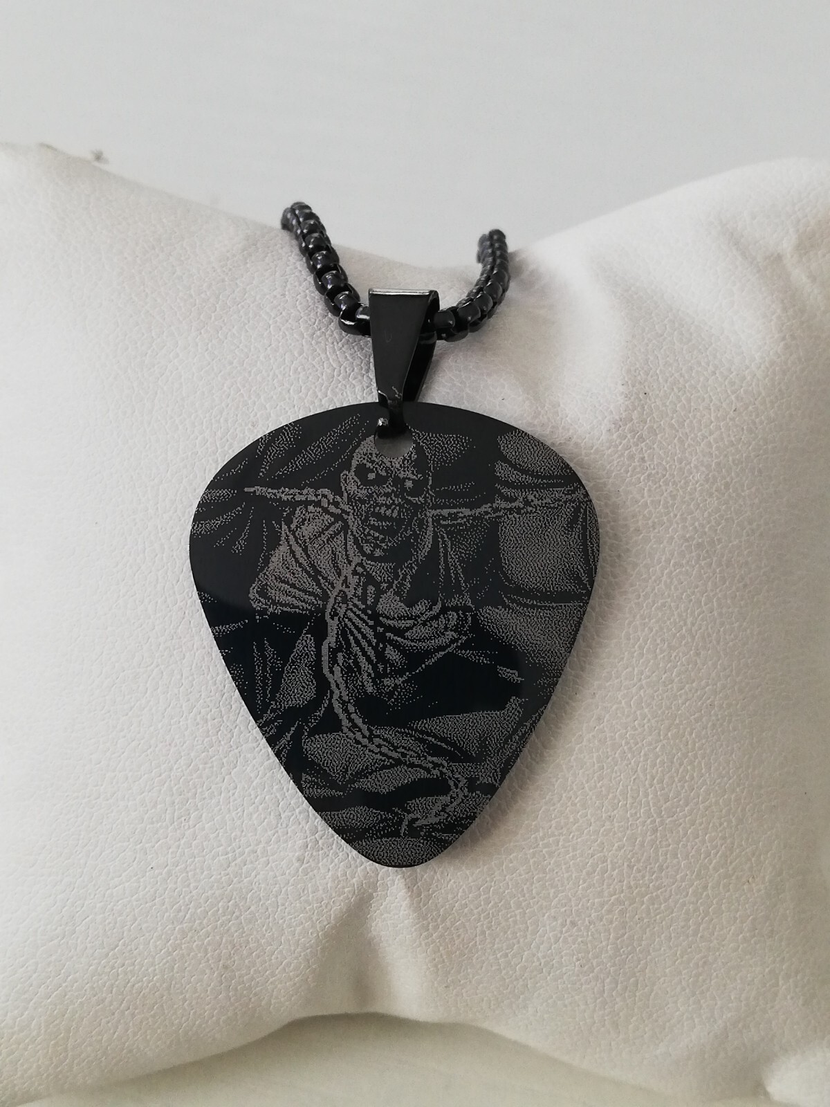 Titanium 316L Stainless Steel Piece of Mind Iron Maiden Pick Biker Pendant New.