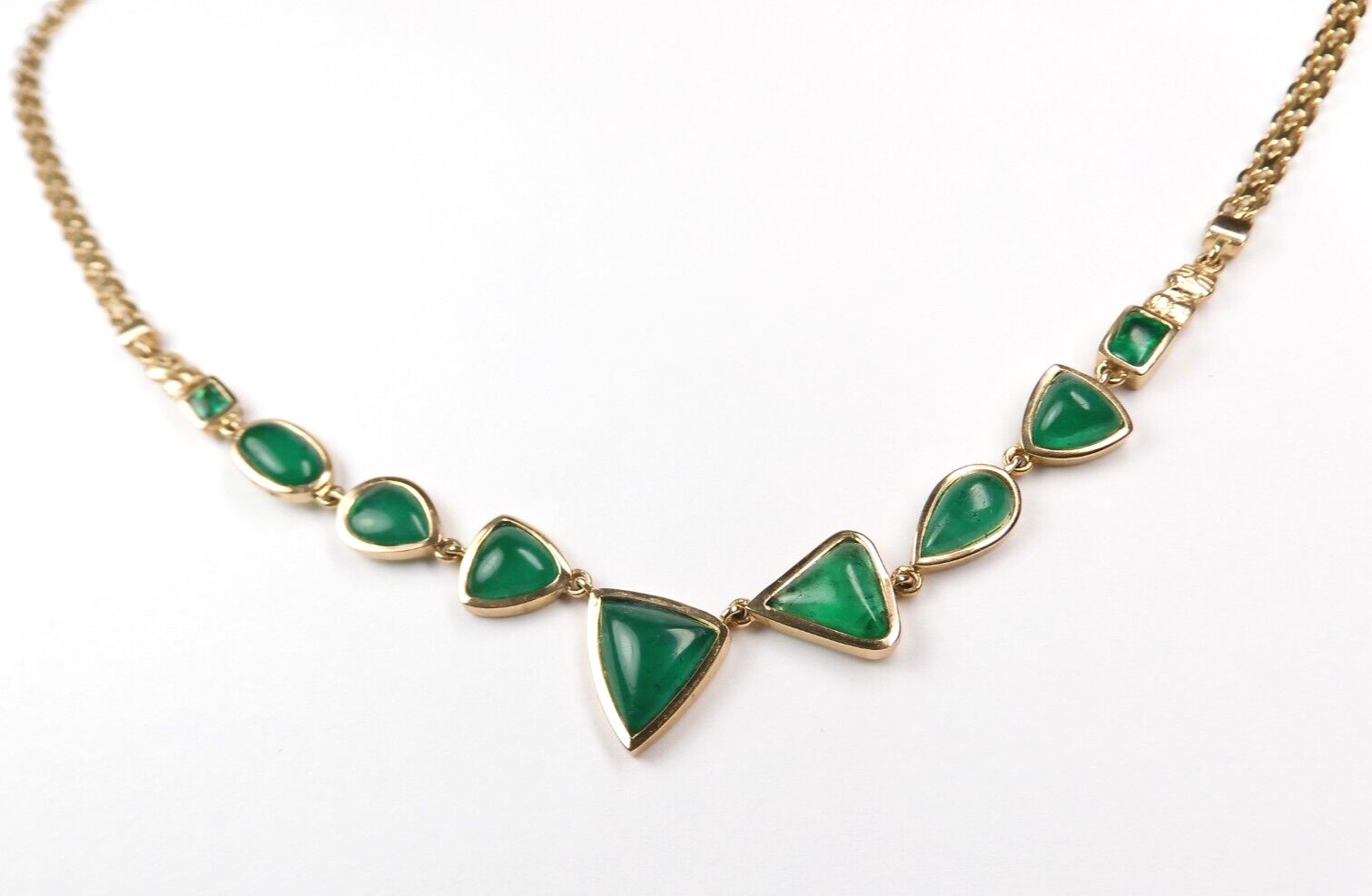 Colombian Emeralds Necklace 6.50 Cts 18K Yellow Gold Pre-Colombian Style Fine