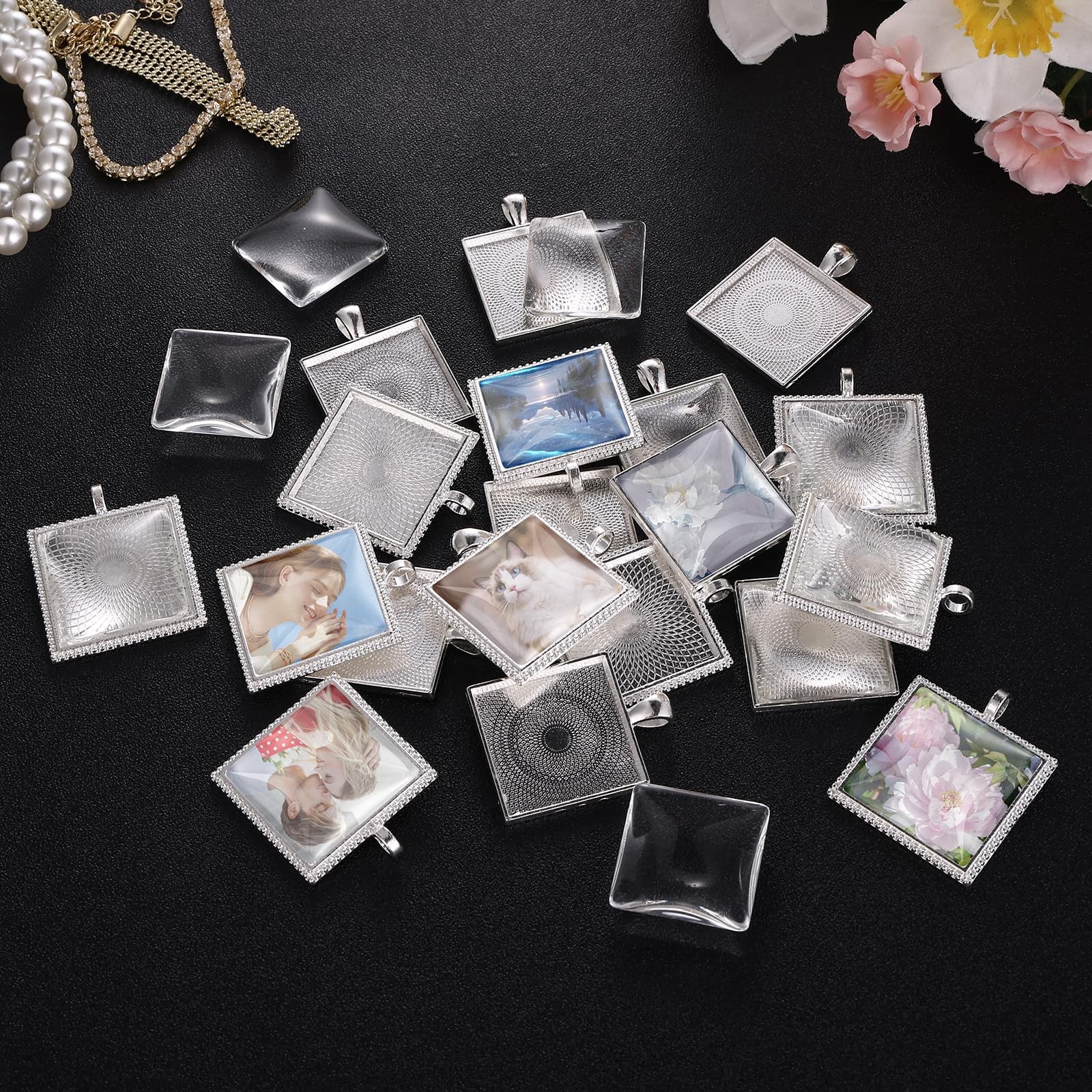 Miraclekoo 40 Pcs Square Bezel Pendant Trays with Glass Square, Mixed