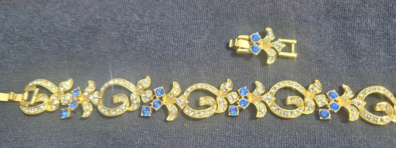 Camrose & Kross Gold Tone Link Charm Bracelet Blue & Clear Crystals w/ Box