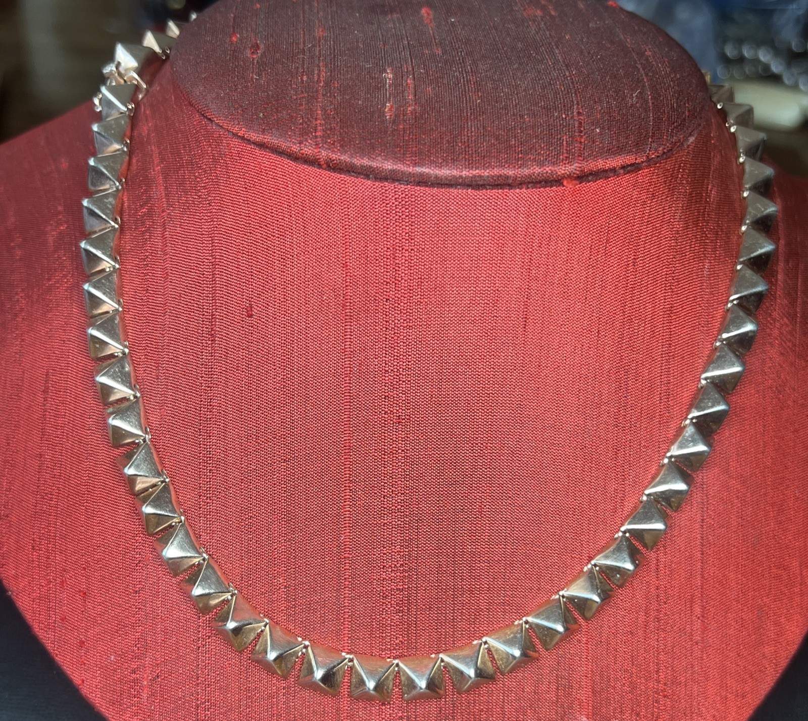 Eddie Borgo Pyramid Necklace – 12K Gold Plated, 17’ Signature Piece Retail 500$