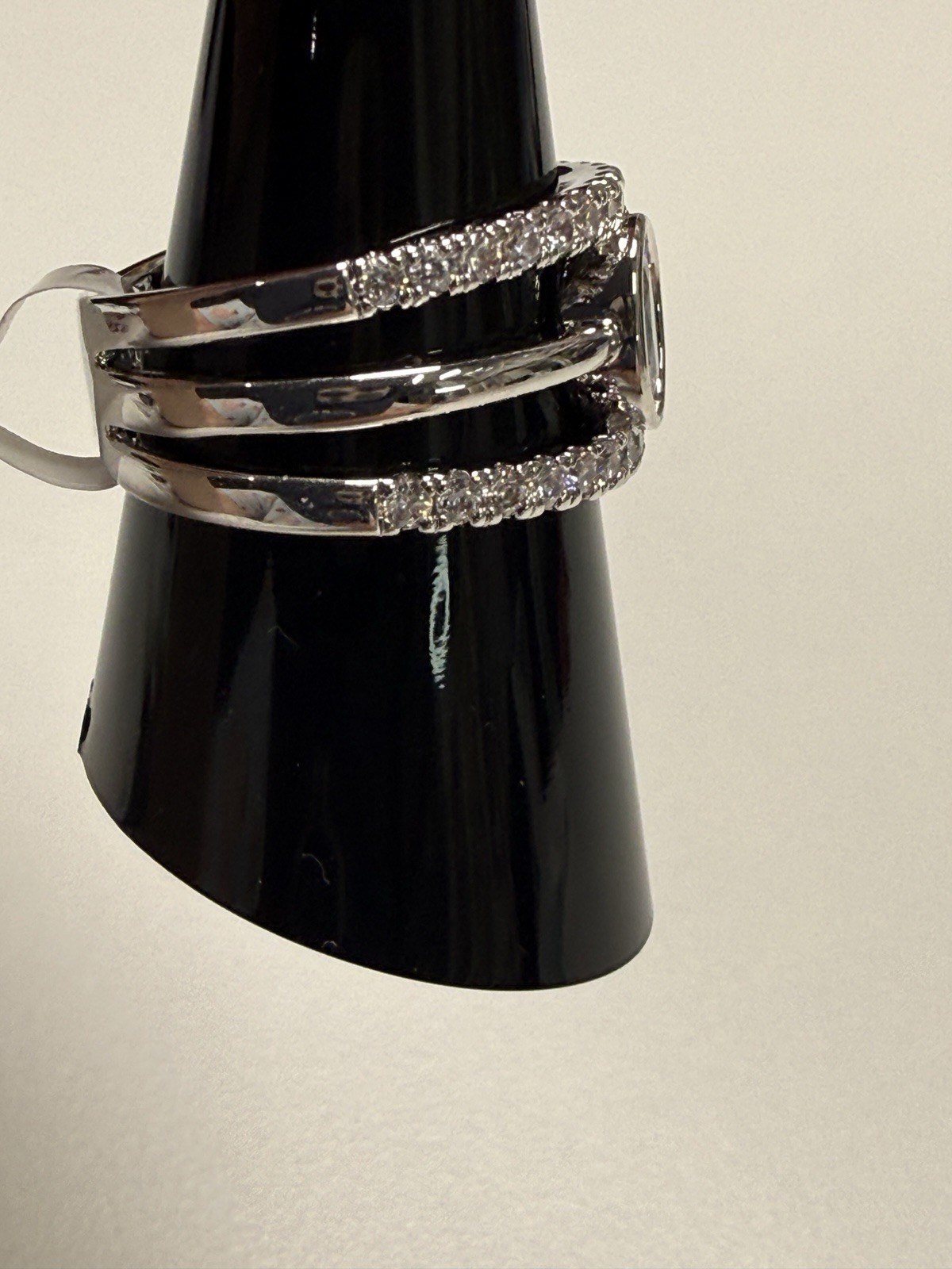 Bomb Party Glimmer of Sparkle Rhodium Plated CZ Cocktail Ring 9 RG74500