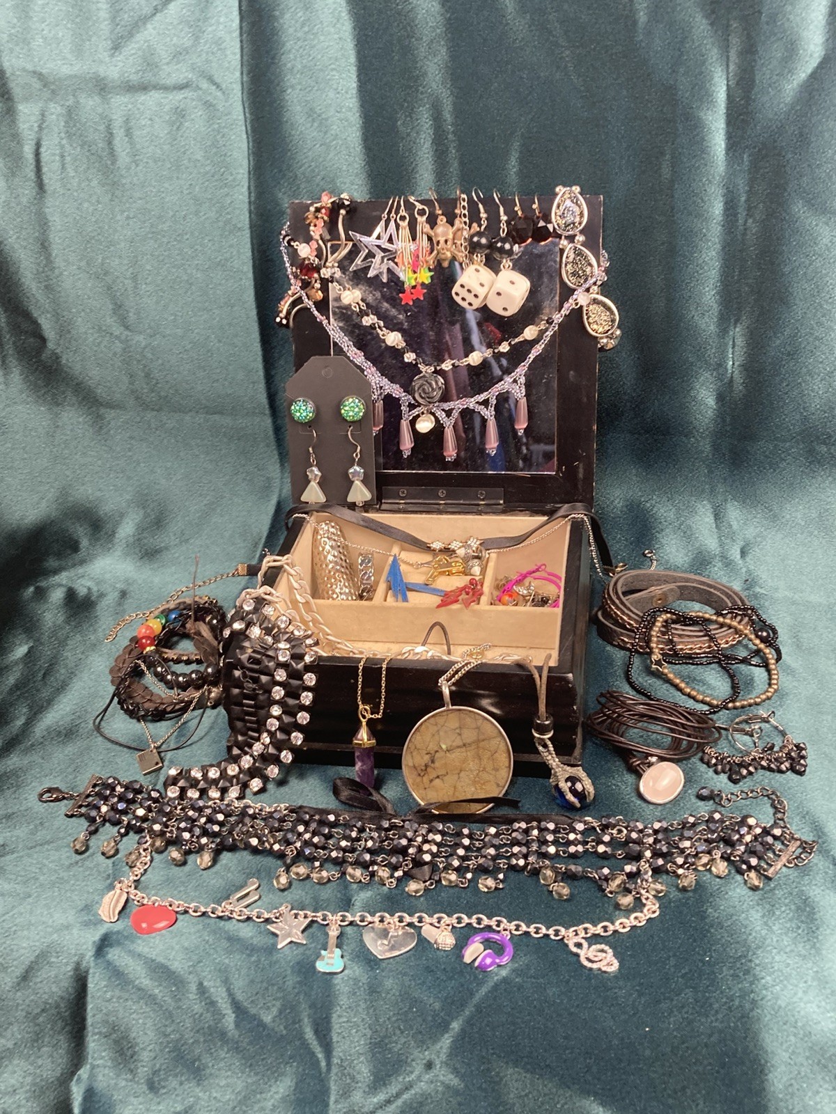 25 Lot Gothic Inspired Costume Jewelry Romance Goth Earring Emo Box Included