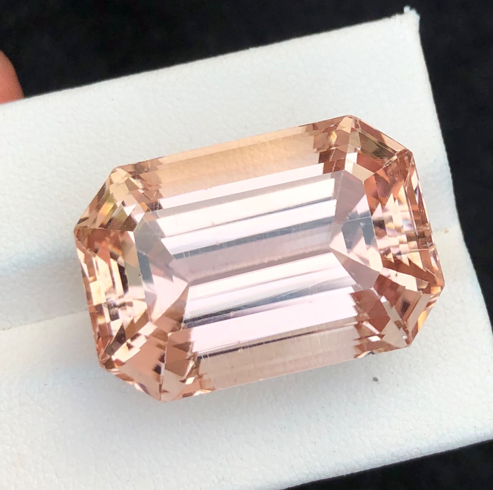 50 Carat Natural Cut Top Quality Peach Kunzite, loose Gemstone from Afghanistan