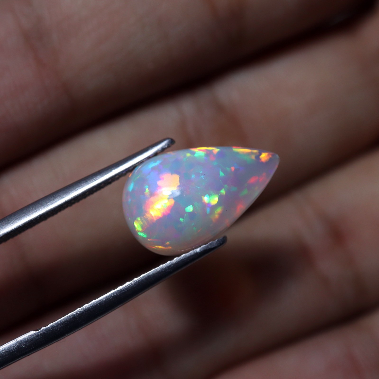 4.2 Cts 16.5×10.2 MM Real AAA Green Red Yellow Fire Ethiopian White Opal Pear