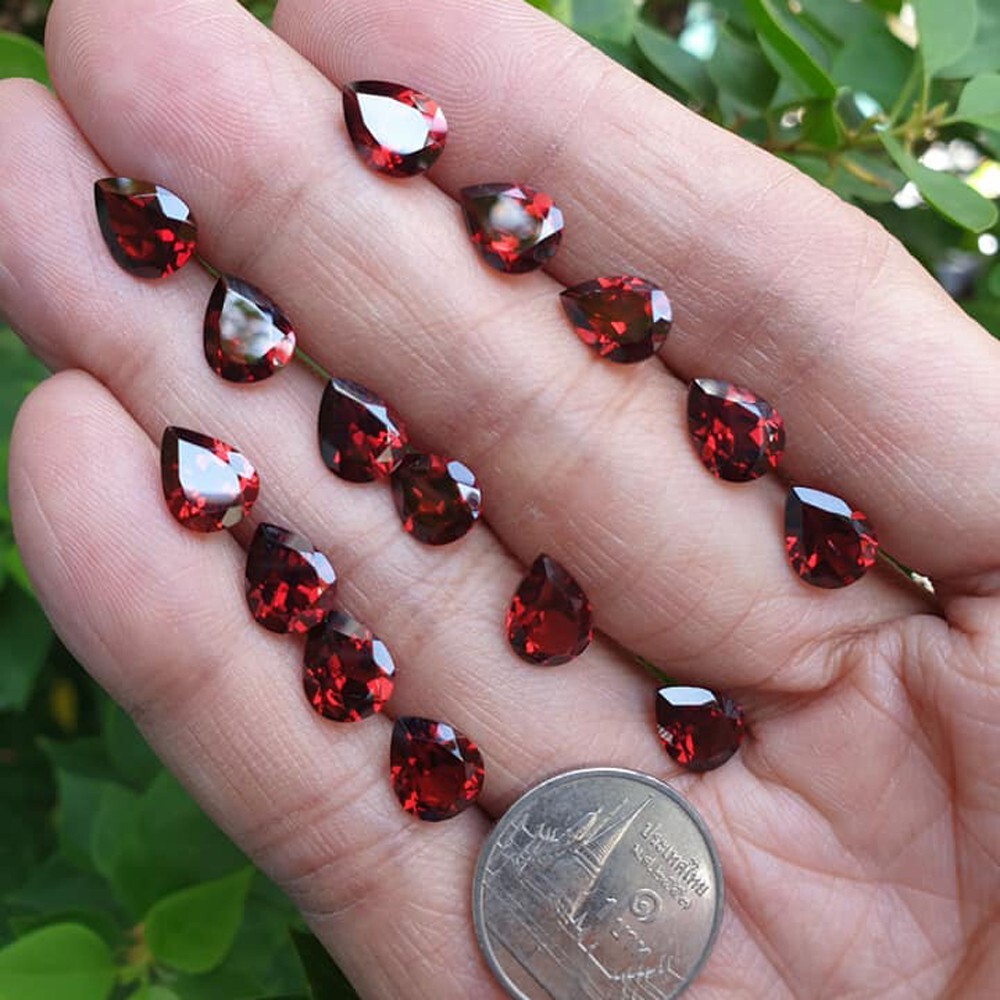 Pear 9x7mm 2Pcs/3.55Ct. Attractive Color! Natural Red Mozambique Garnet Africa