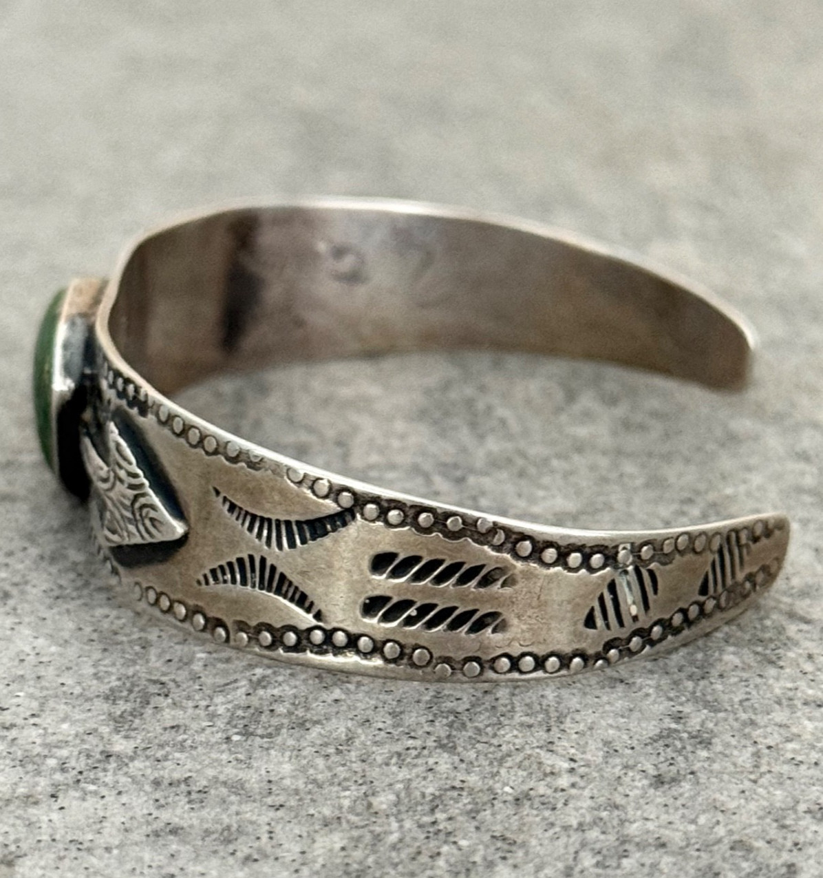Vintage 40s FRED HARVEY era Navajo ARROW Turquoise Silver Bracelet 7.25 in