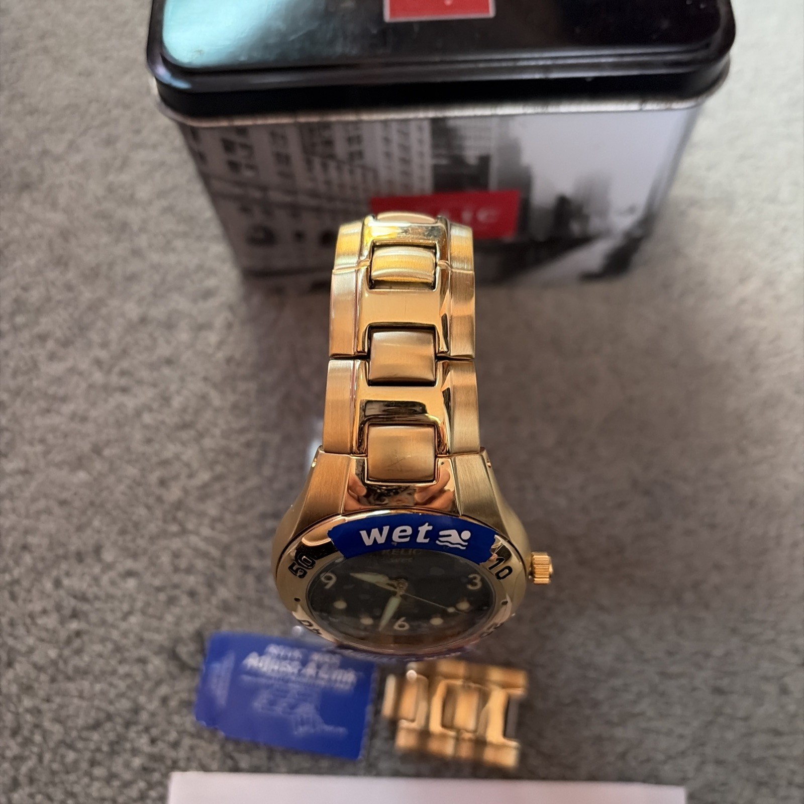 Relic Wet Men’s Wristwatch 50m/165ft With Box ZR11570 Gold Tone Stainless Steel