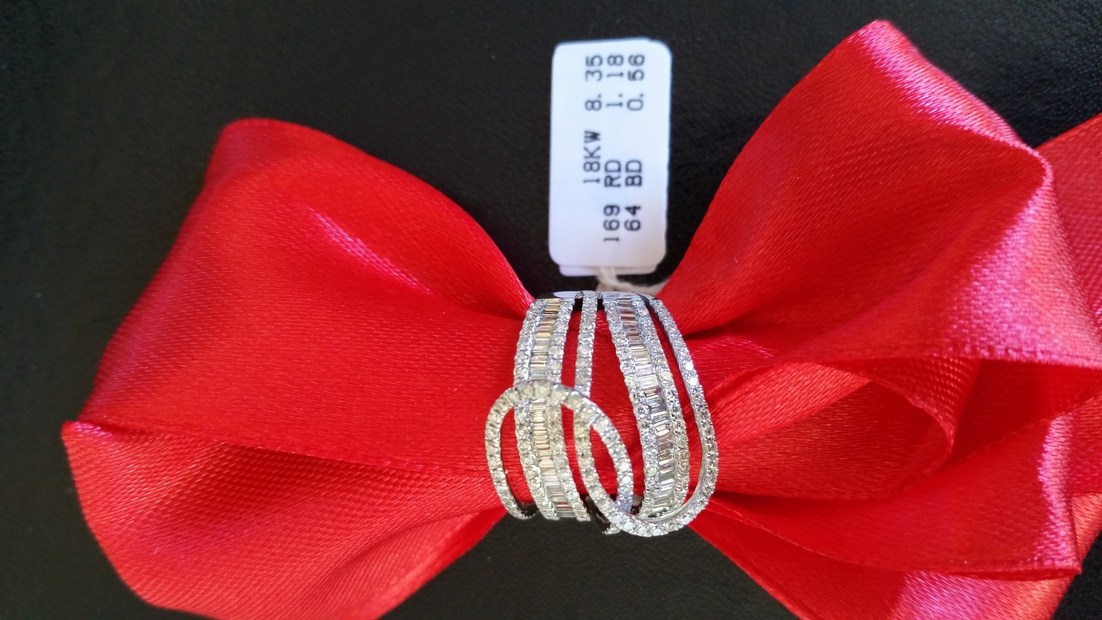 18k White Gold and 1.74ct TDW, Diamond Cluster Dress Ring. M size. New/Box