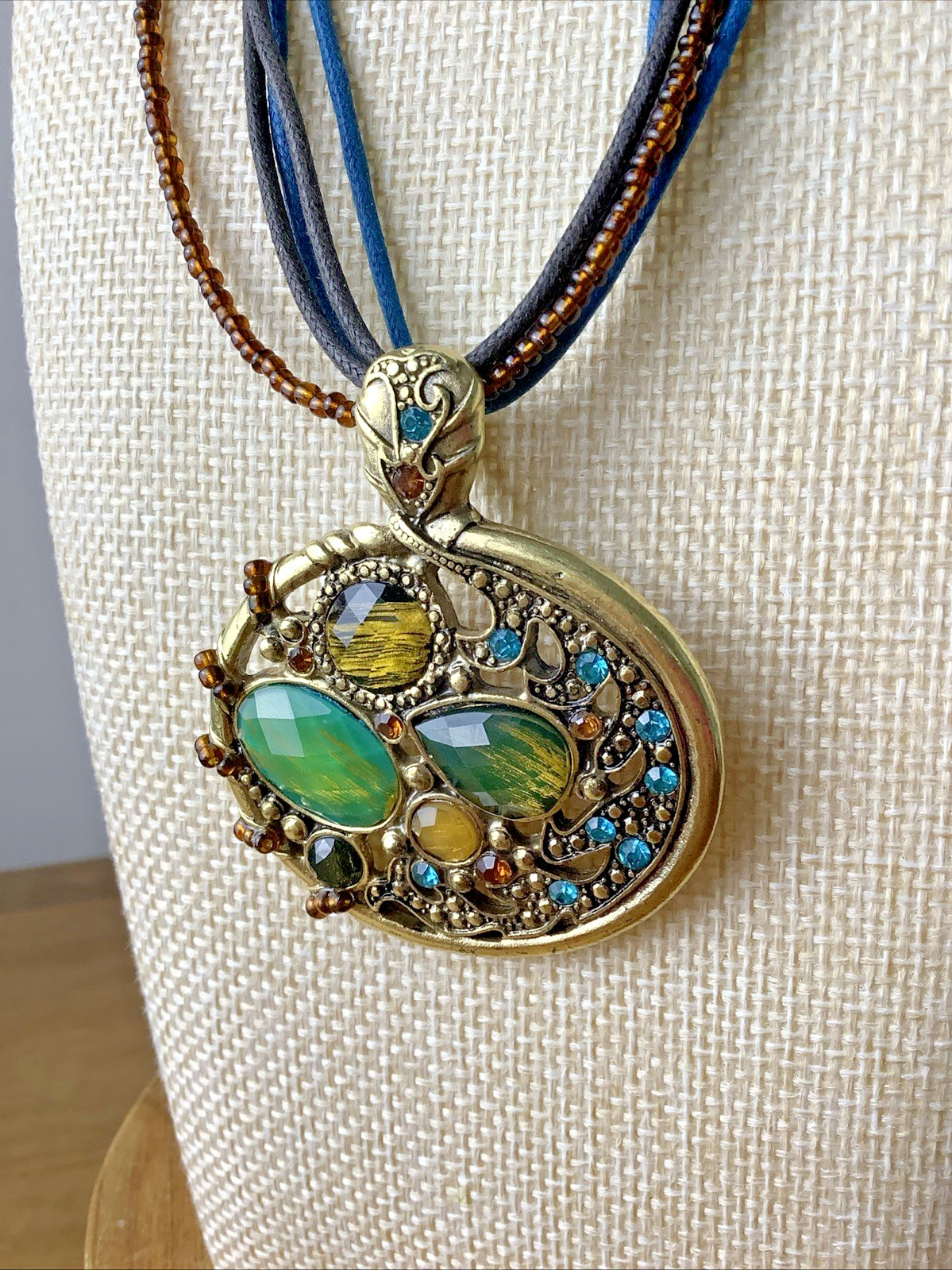 Brass Tone Beaded Pendant Necklace Shades of Gold, Brown, Green, Blue 18″