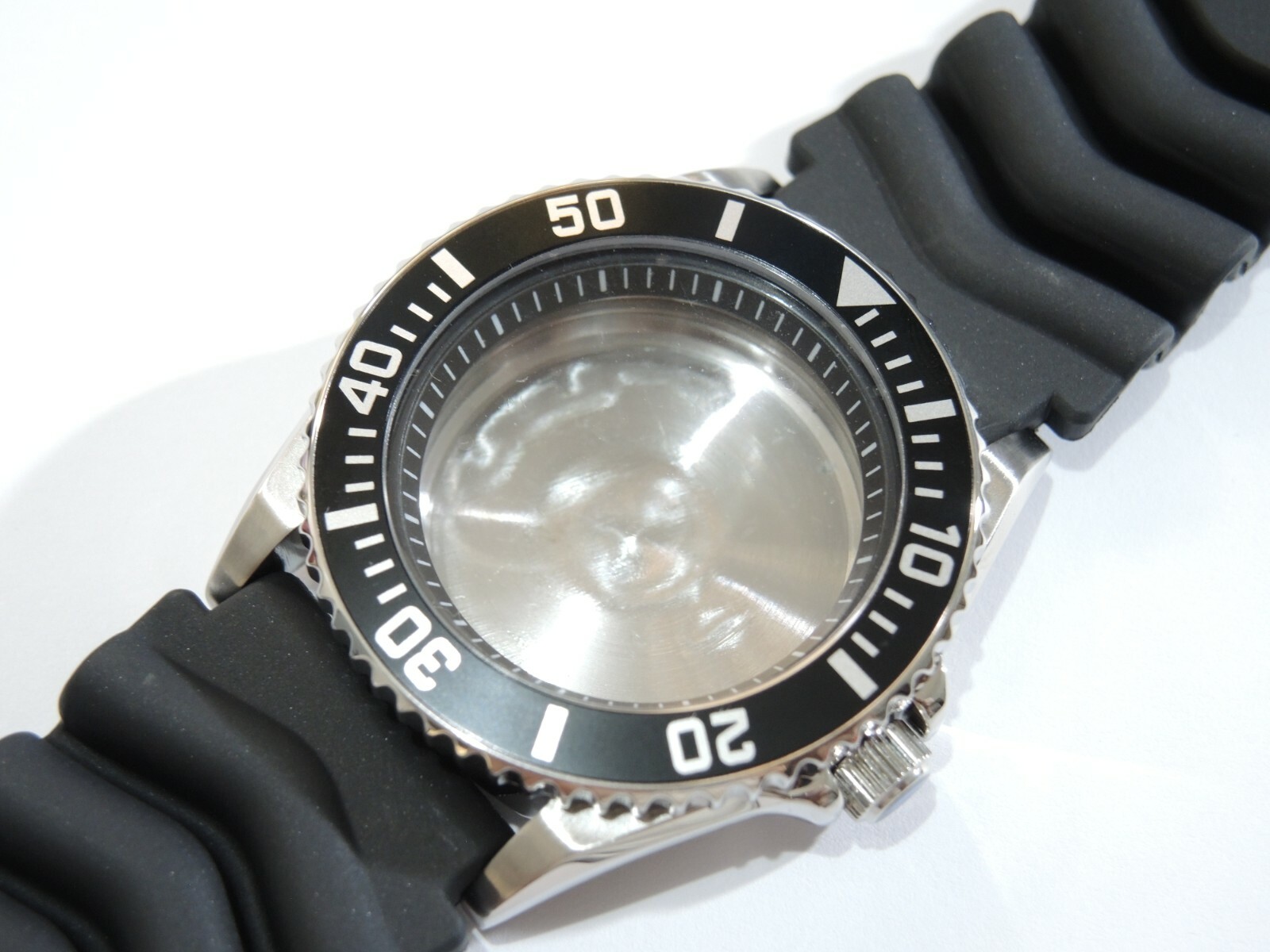 NEW STAINLESS CASE,CROWN,DIAL,HANDS,STRAP LARGE DIVERS 10BAR SKX031 (7S26-0040)
