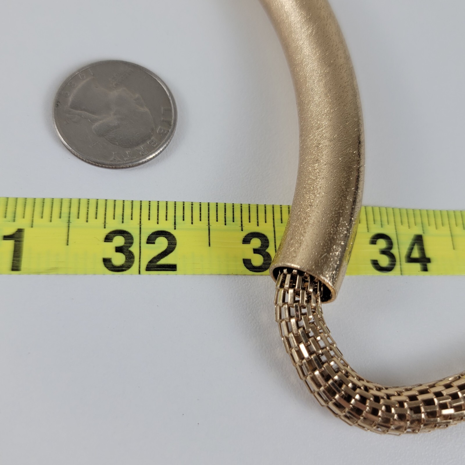 Gold-Tone Mesh Chain Sliding Tube Charm Necklace 21″ Lobster Clasp Modernist
