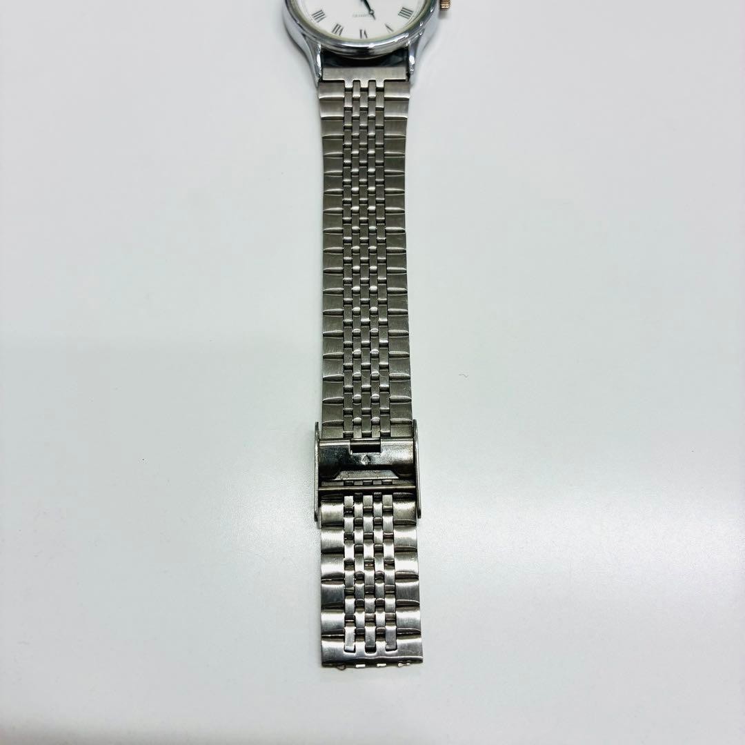 Working condition CITIZEN (Q&Q) Quartz Analog Watch, Sil 【Direct from japan】