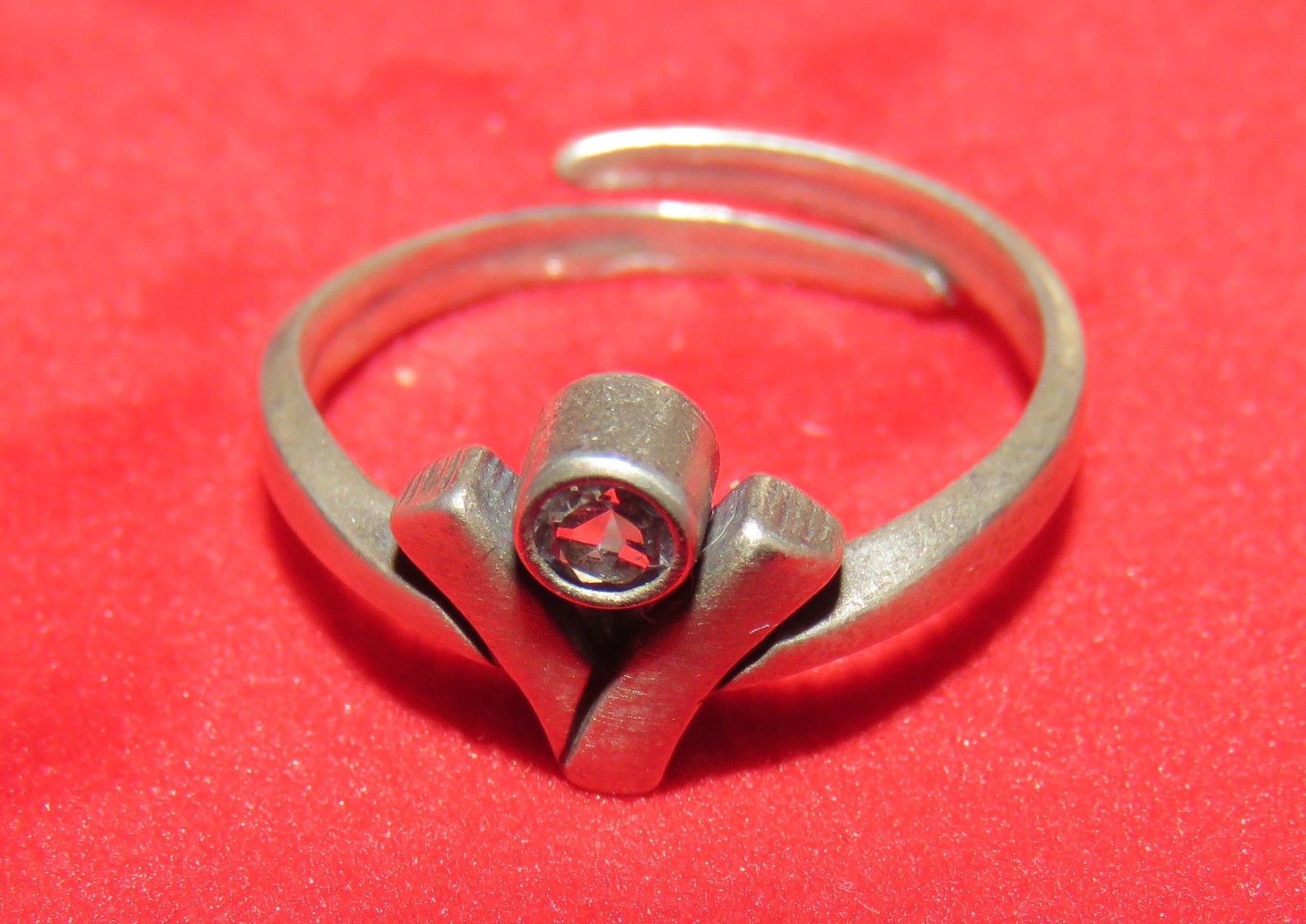 Finnish Women’s Ring By Karl Laine – 925 Sterling Silver – 2.3 Grams