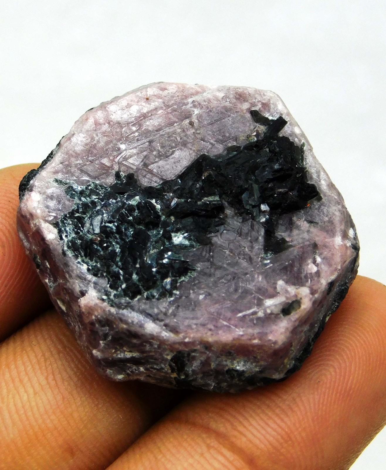 97.70 Ct Natural Red Corundum Ruby Crystal Rough Mineral Specimen Loose Gems