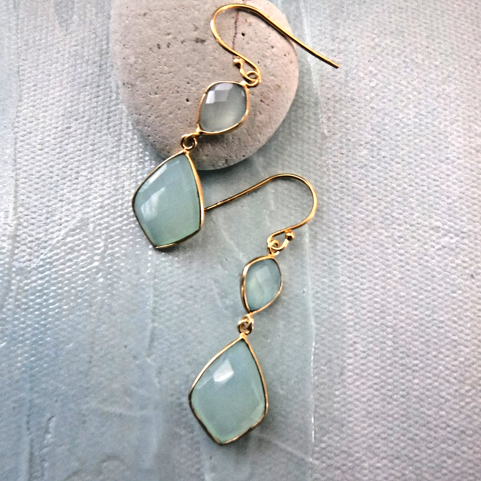 Argento Vivo Sterling Silver 925 Chalcedony Drop Earrings