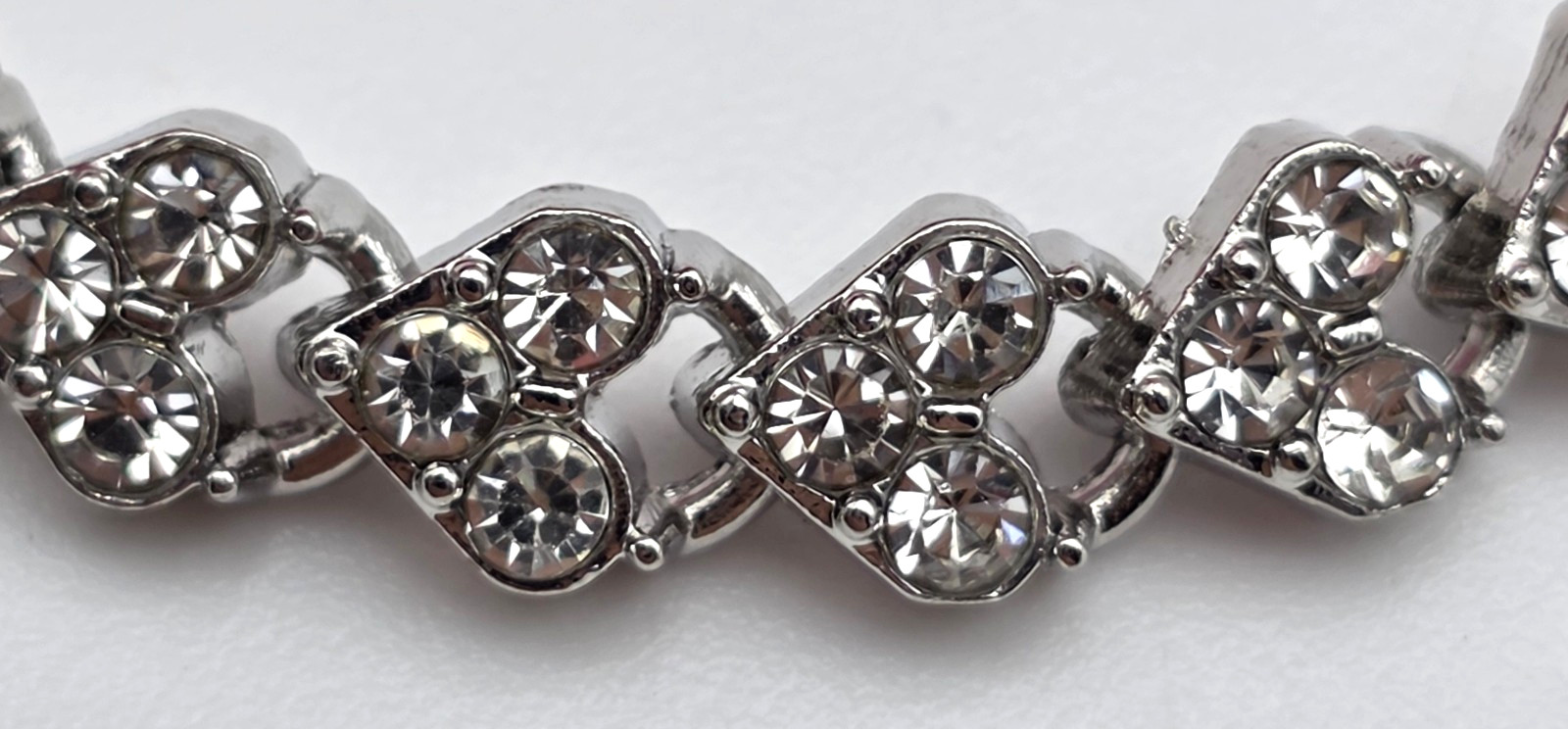 Vintage Silver Tone Clear Crystal Heart Link Tennis Bracelet 7″ Fold Over Clasp