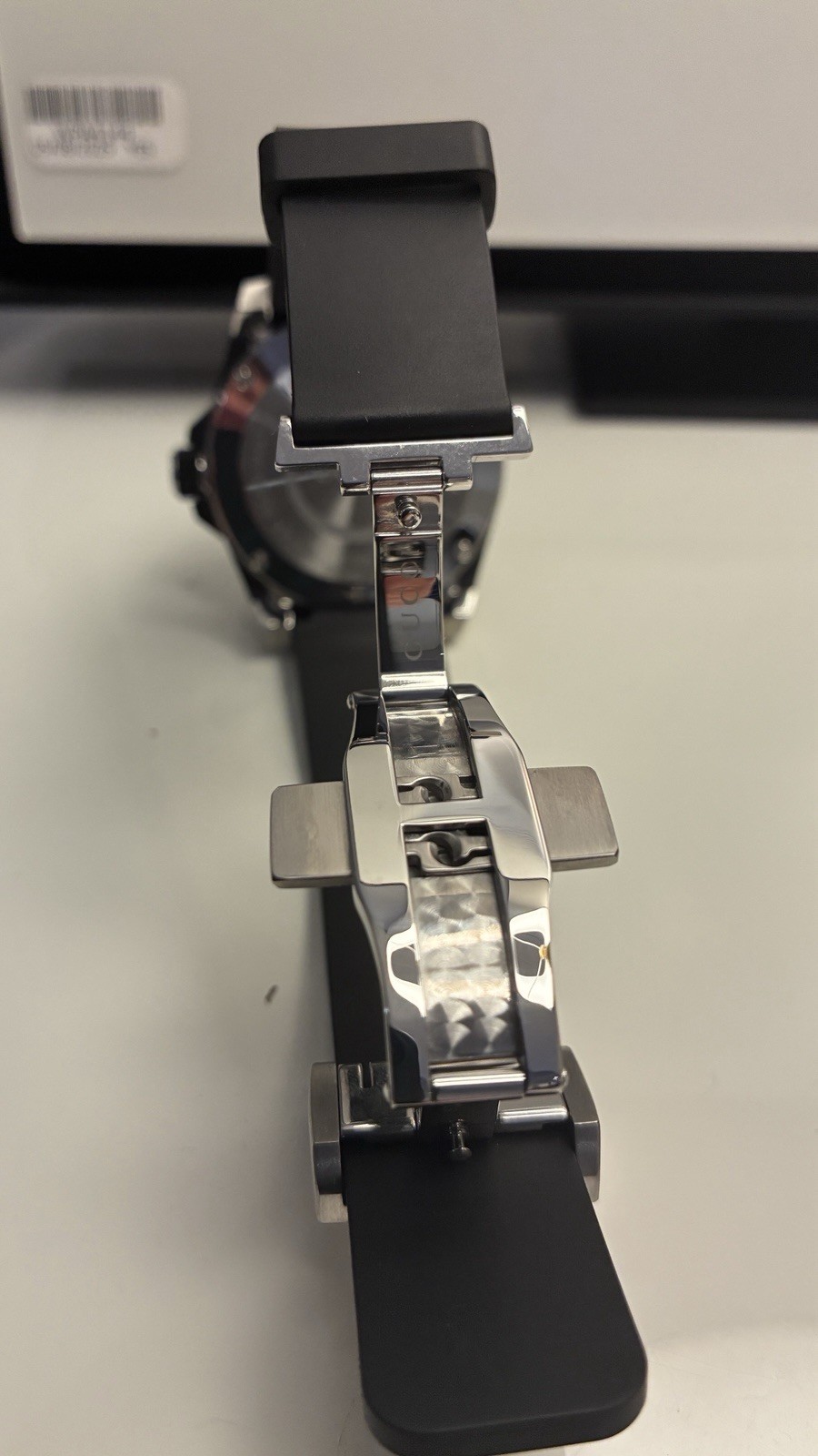 Gucci Snake Dive Quartz Watch Stainless Steel and Rubber