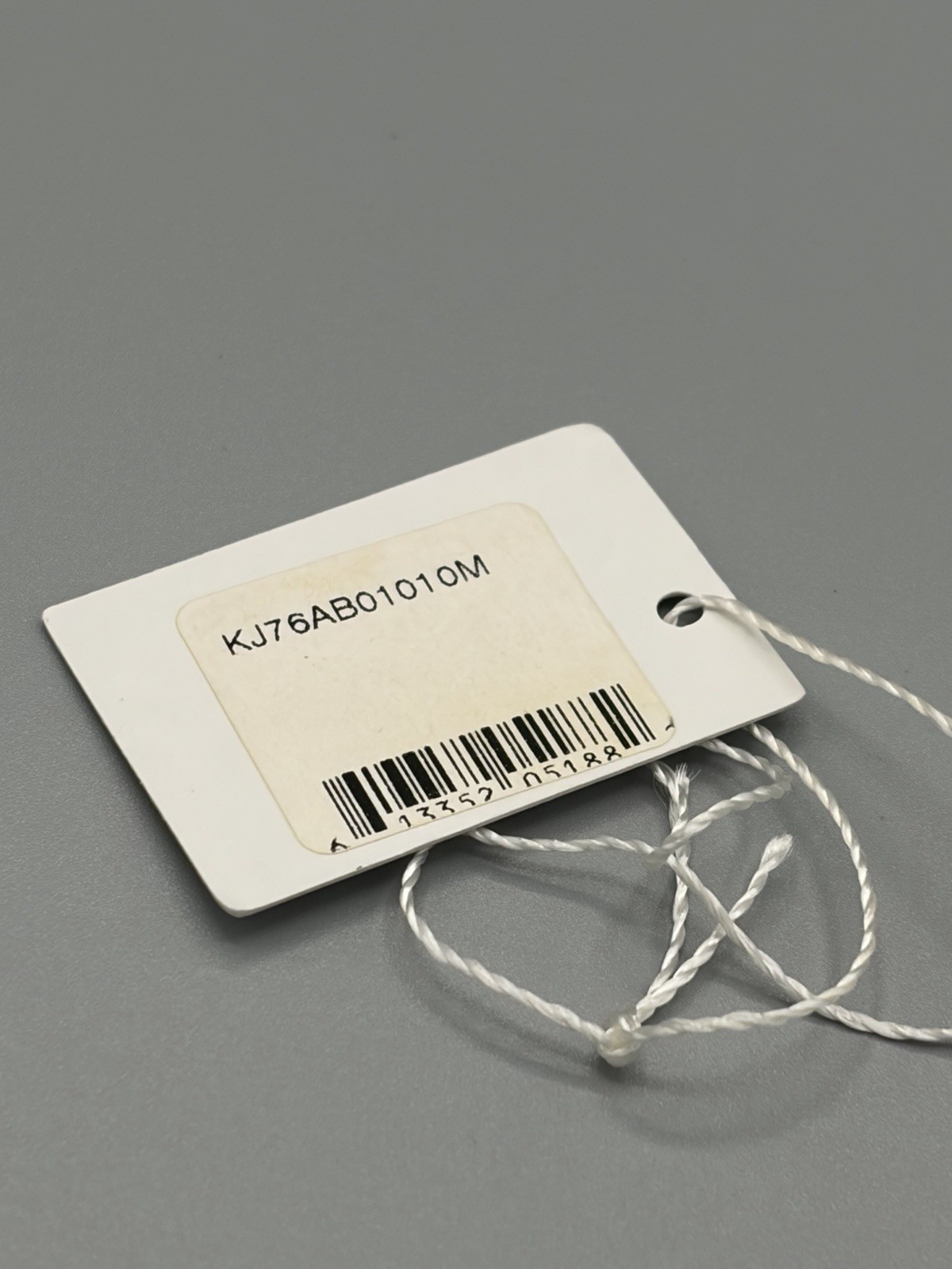 Calvin Klein Whisper Bangle Bracelet Stainless Steel Size M NWT Box Dustbag KJ76