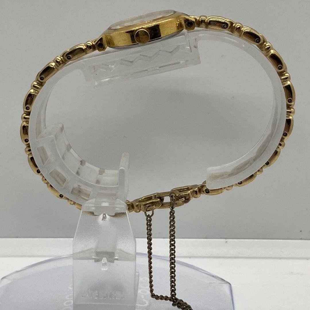 Excellent condition, fully functional SEIKO QUARTZ women’s watch, gold color