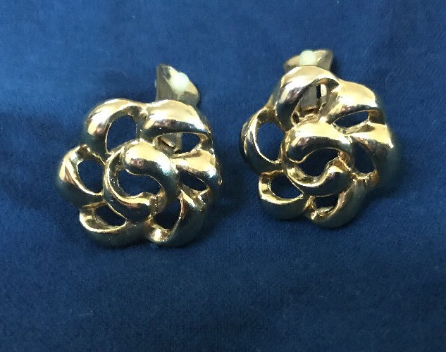 BOLD Gold Tone Circular Curved Buttons Approx 1” Clip On Earrings