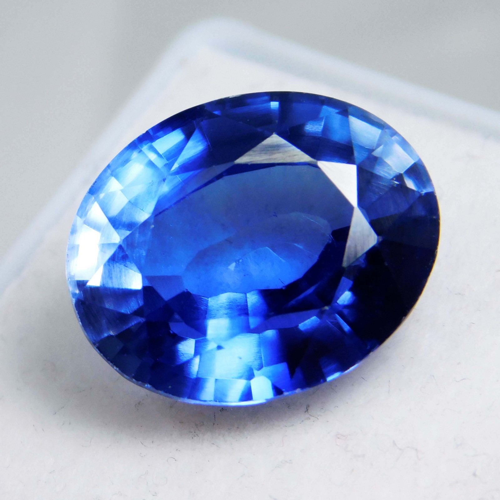 CERTIFIED Natural Unheated 11.80 Cts Blue Sapphire Oval Loose Gemstone