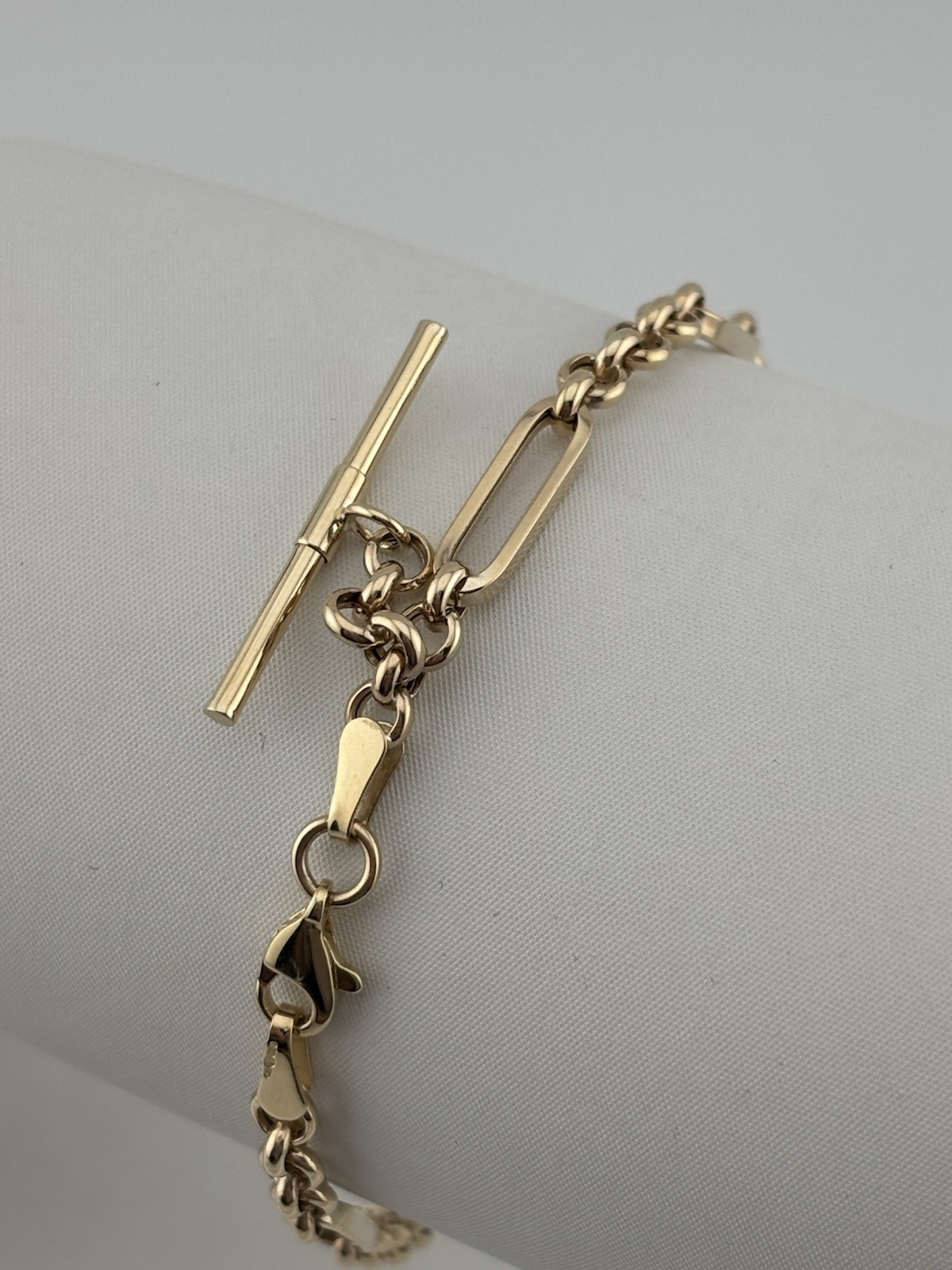 9ct Yellow Gold Figaro/Belcher T Bar 4mm Bracelet 7.5 inch Hallmarked