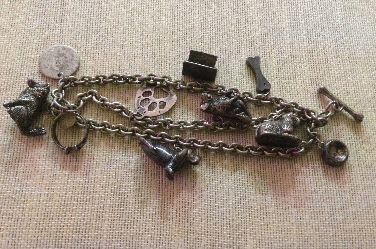 Susan Cummings Sterling Silver Dog Themed Triple Strand Charm Bracelet 107 G