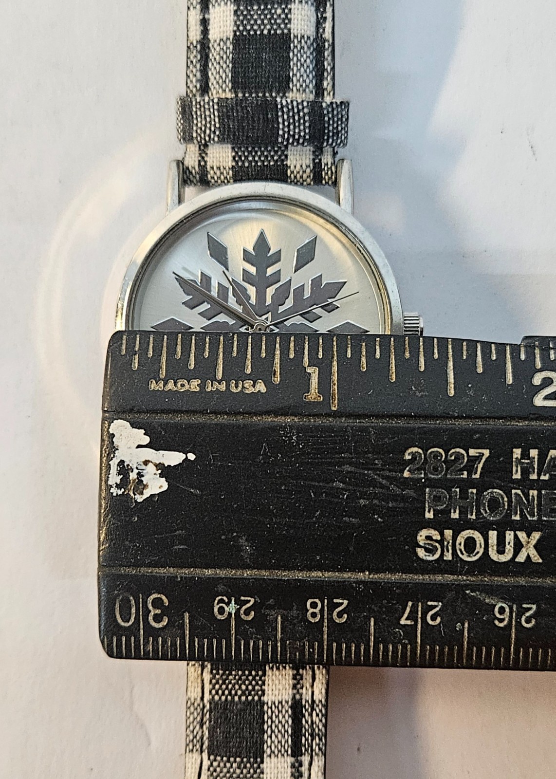 C&B SNOWFLAKE Watch V377 w Plaid Band NEEDS BATTERY