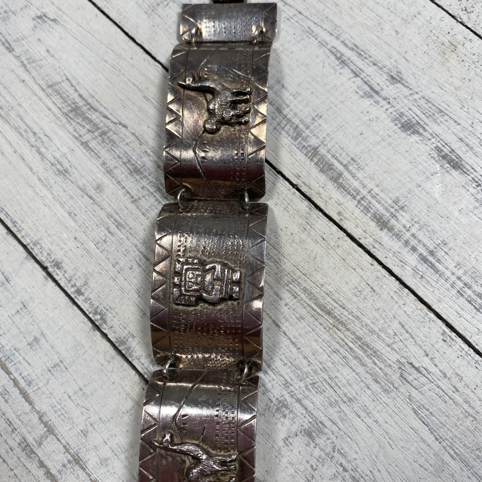 Peruvian Industries 900 Silver Vntg Linked Mayan & Alpaca Story Teller Bracelet