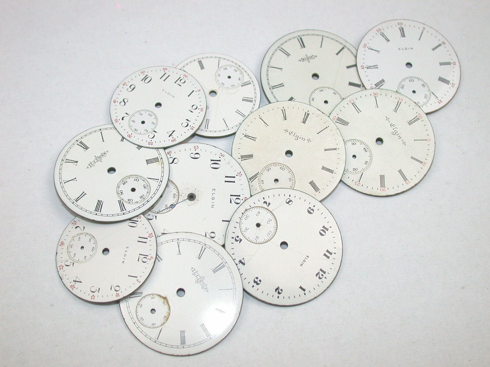 11 American round ladies’ lapel pocket watch dials – 45SS