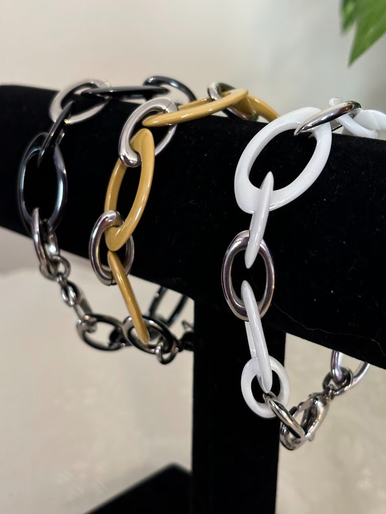 Beautiful 3 in Silver Tone Bracelets (8.5″) – Black, Yellow, White