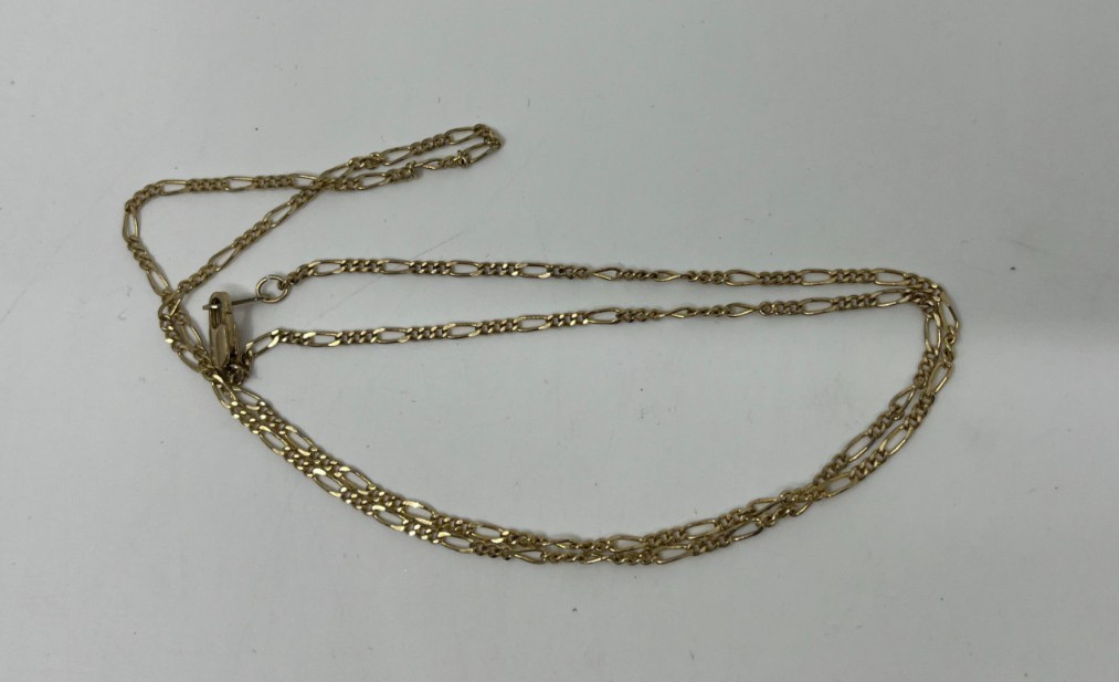 22 Inch Long 24kgp Figaro Chain Necklace Gold Tone Metal Necklace Lobster Clasp