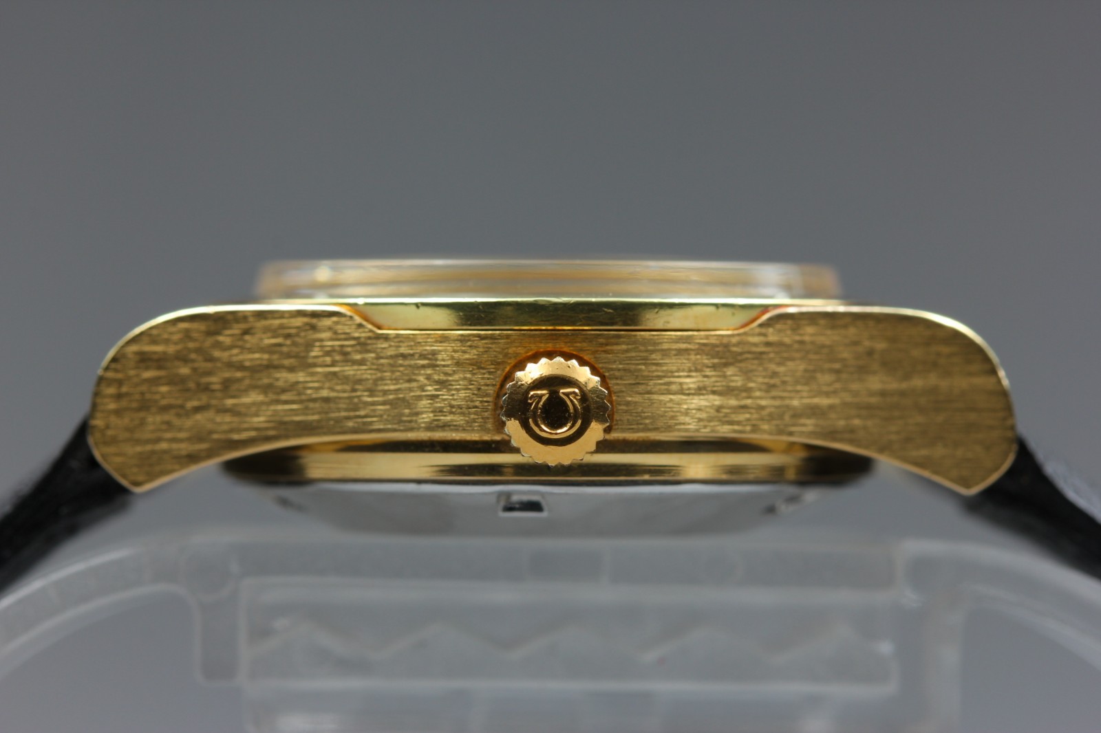 READ! Vintage 1973 OMEGA Geneve Cal.684 Automatic Date Gold 26mm Womens Watch