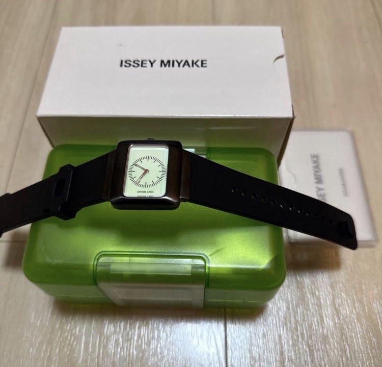 Great Condition ISSEY MIYAKE VAKIO Harri Koskinen Watch